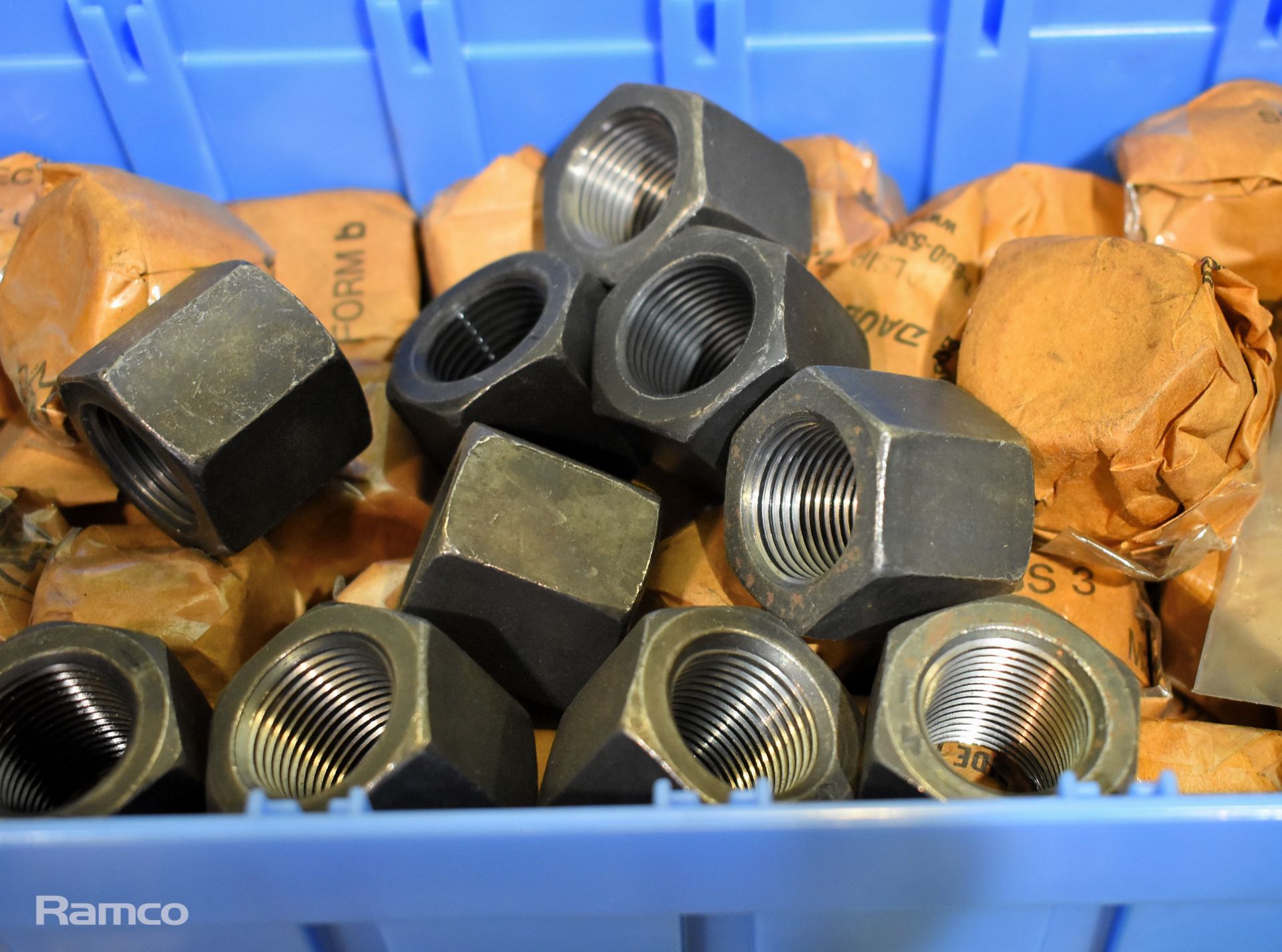 7/8-14 GR8 right hand thread uncoated nuts - approx 100, 3x Murex Saffire welding torch adaptors - Image 2 of 6