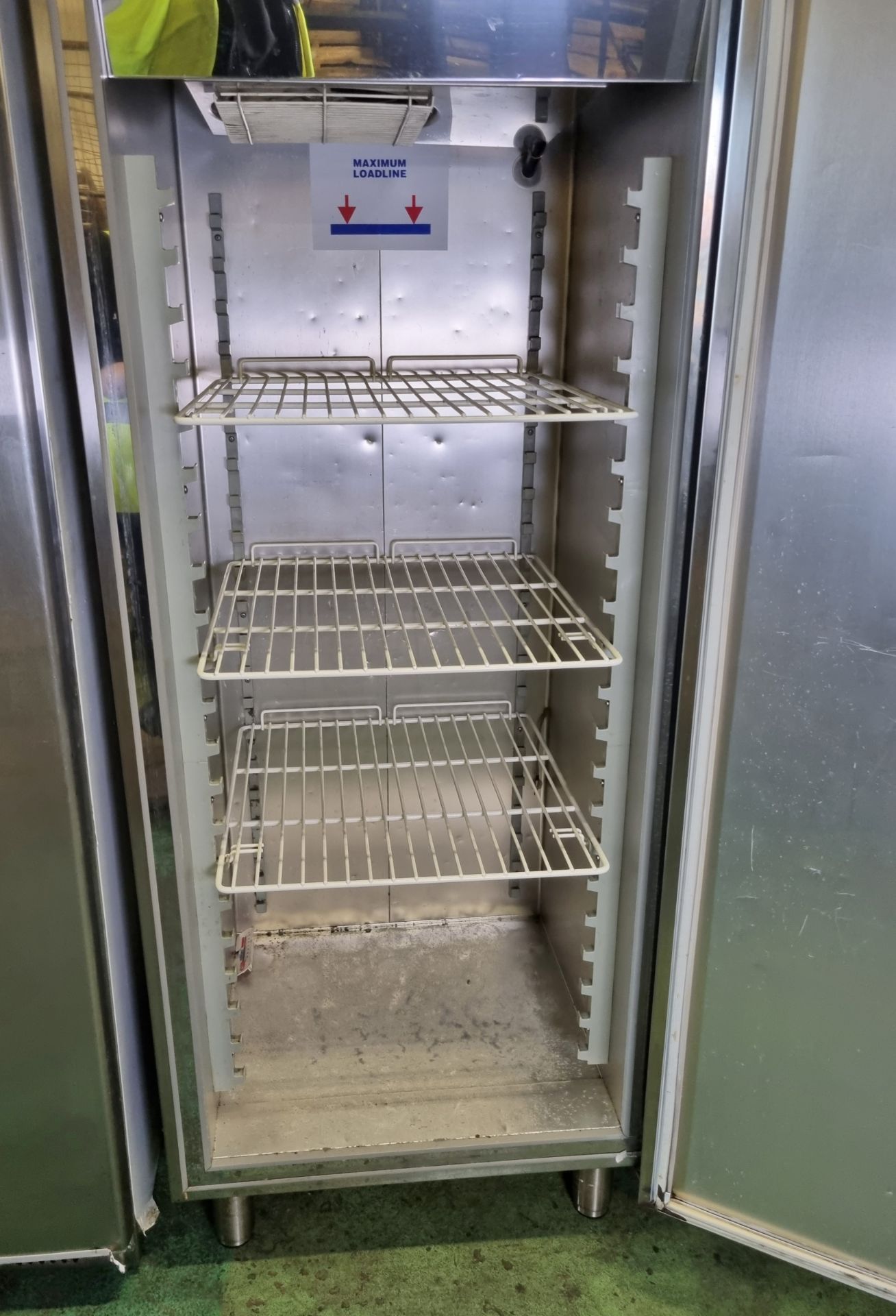 Zanussi stainless steel single upright fridge - W 780 x D 700 x H 2100mm - Image 4 of 4