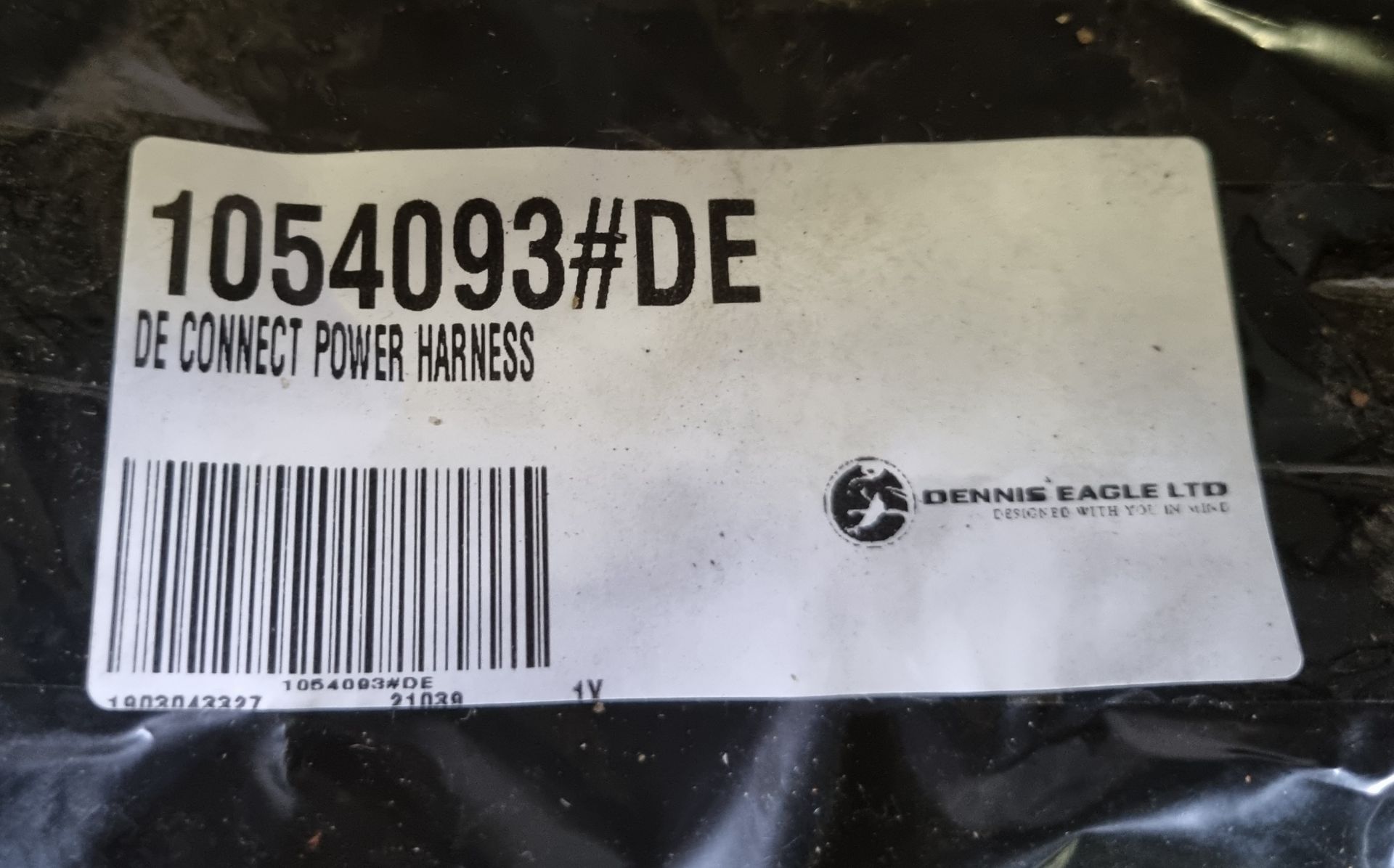 Dennis Eagle Ltd vehicle parts and spares - oil pumps, DE connect power harnesses, retainer rubbers - Image 7 of 13