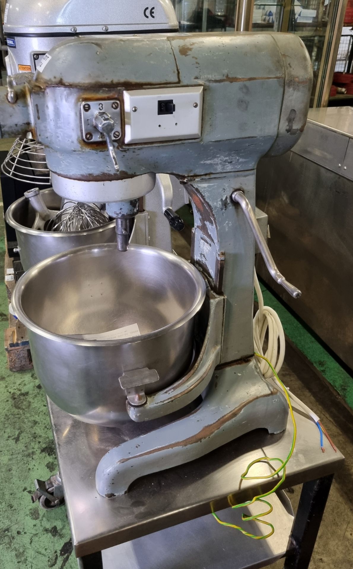 Hobart AE200 freestanding mixer on small stainless steel table with castors - Bild 4 aus 5