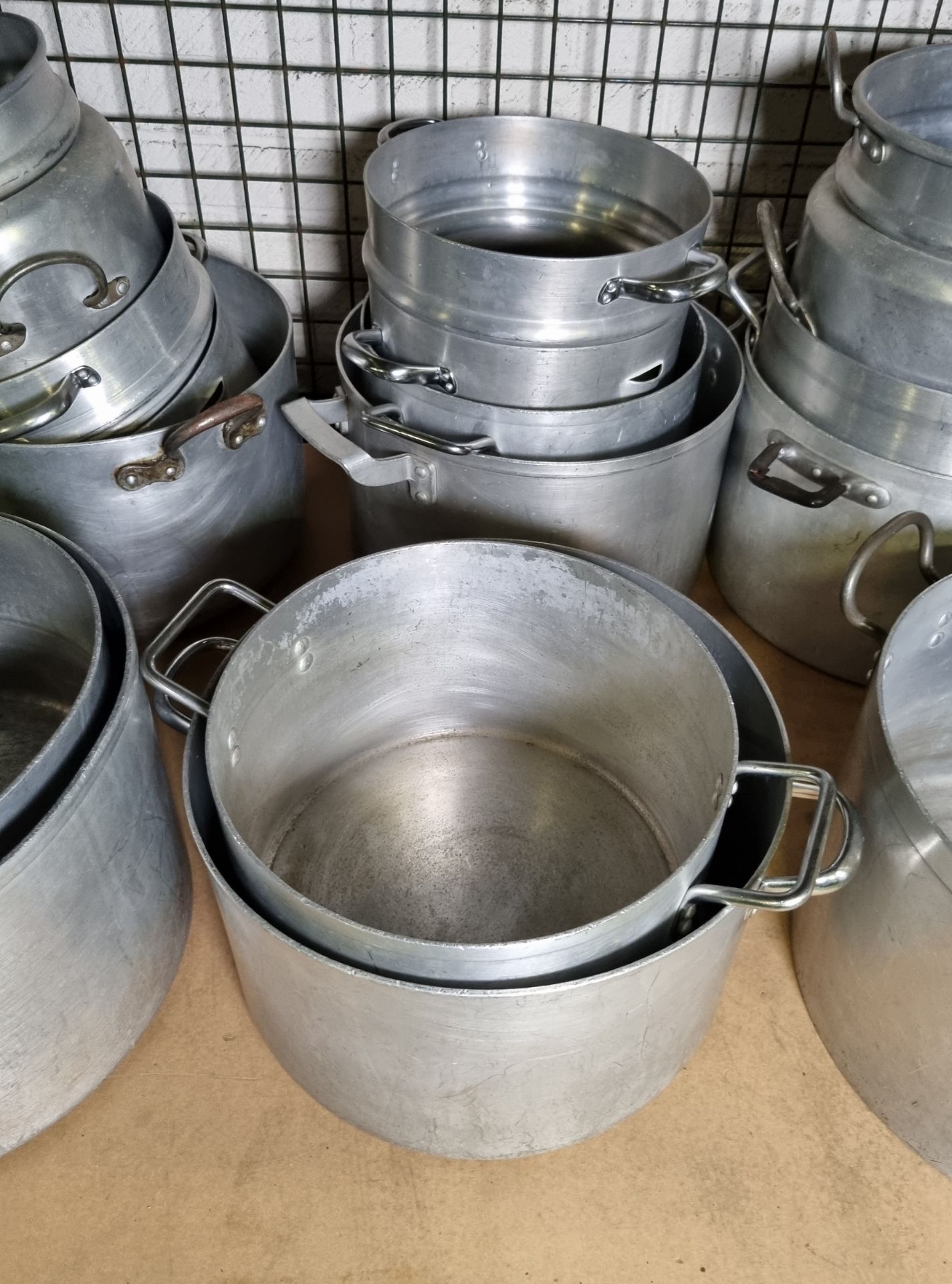 Catering equipment - saucepans and double boiler pans - medium and large sizes - Bild 4 aus 5