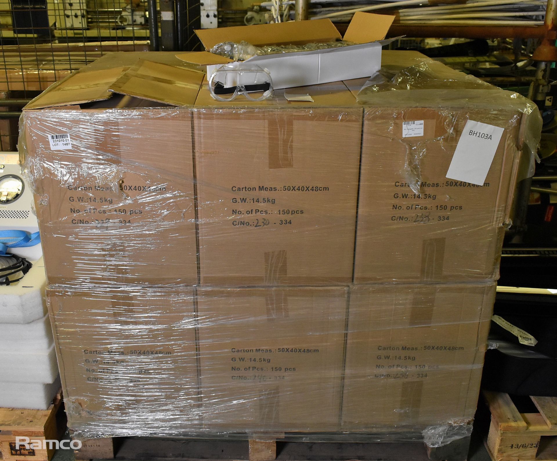 12x boxes of Tapmedic protective goggles - 150 pairs per box