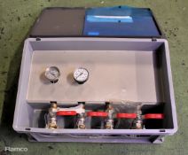 Water manifold assembly in plastic crate - H008229