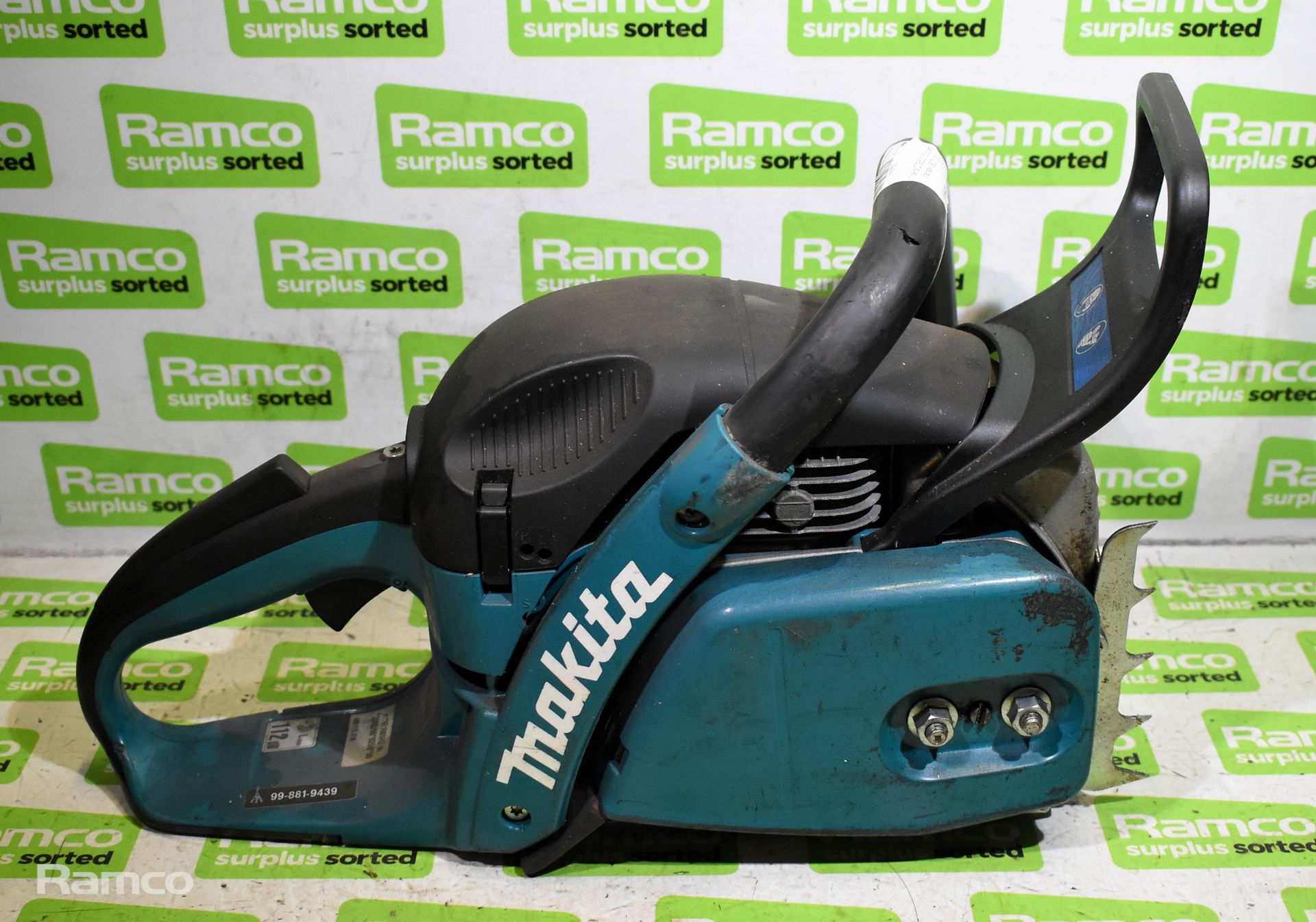 4x Makita DCS5030 50cc petrol chainsaw bodies - AS SPARES OR REPAIRS - Image 17 of 21