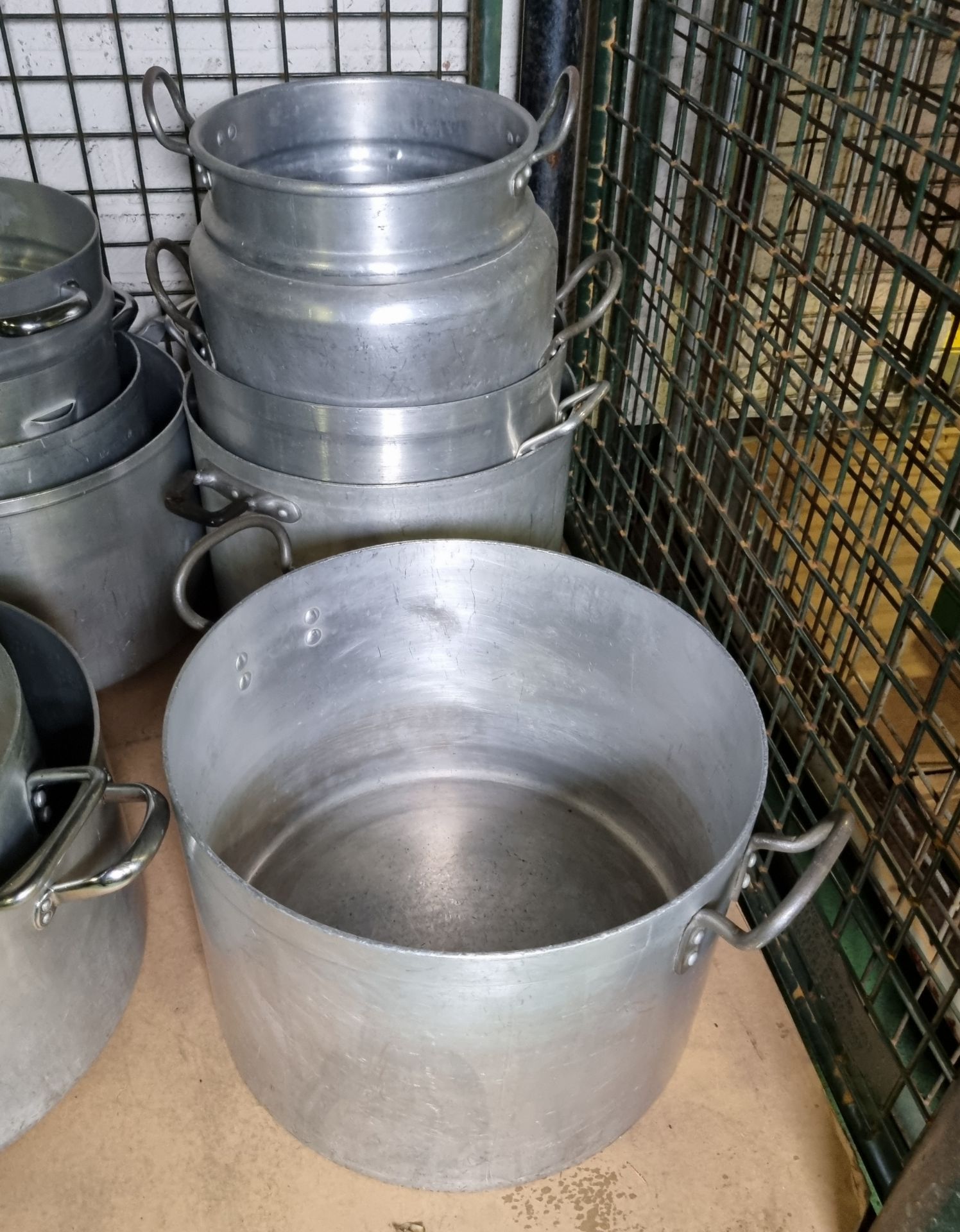 Catering equipment - saucepans and double boiler pans - medium and large sizes - Bild 3 aus 5