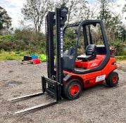 Linde H20T gas forklift - Sold as working but with a hydraulic leak so needs a repair - 4956 hours