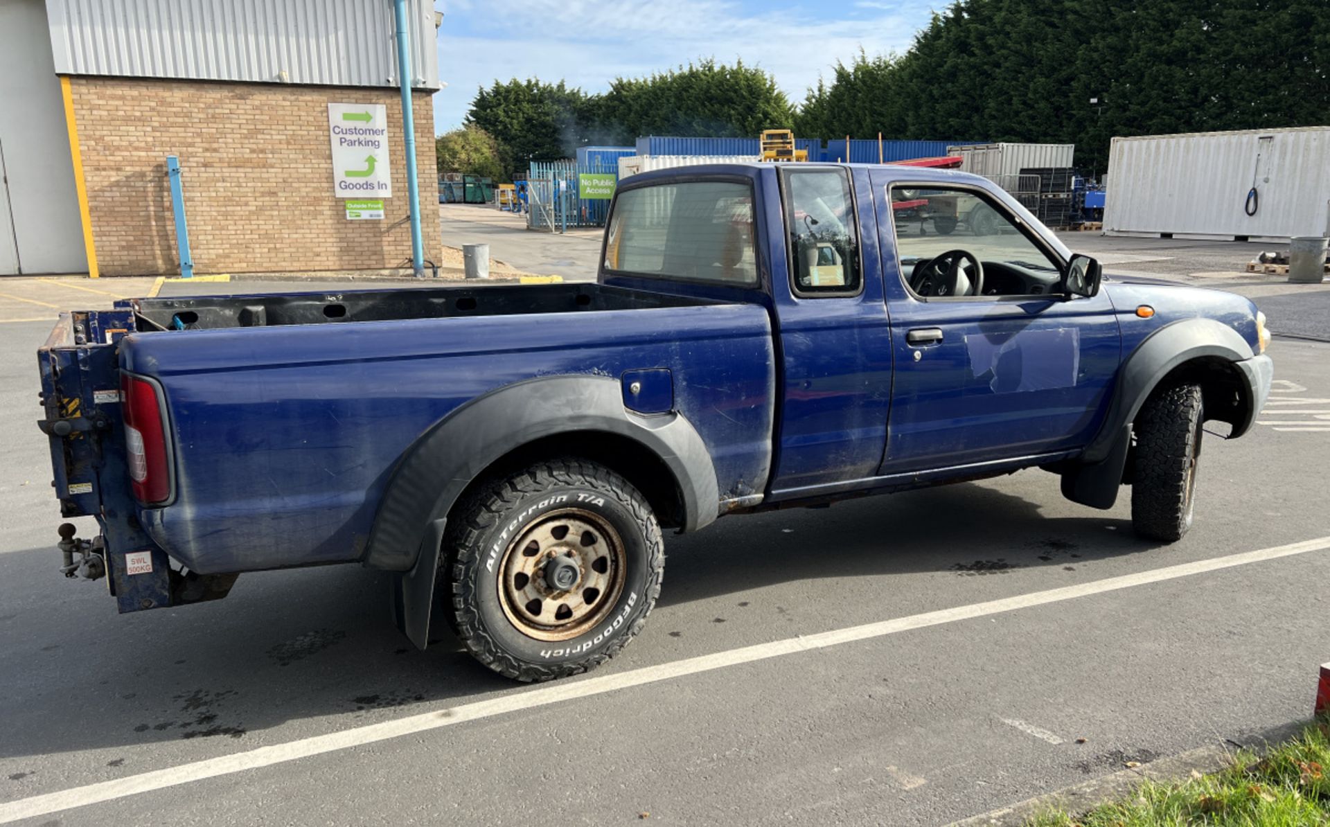 Nissan D22 Pickup with Tommy lift tail lift - 2002 - 2.5L - MOT EXPIRED PLEASE SEE DESC. - Image 6 of 37