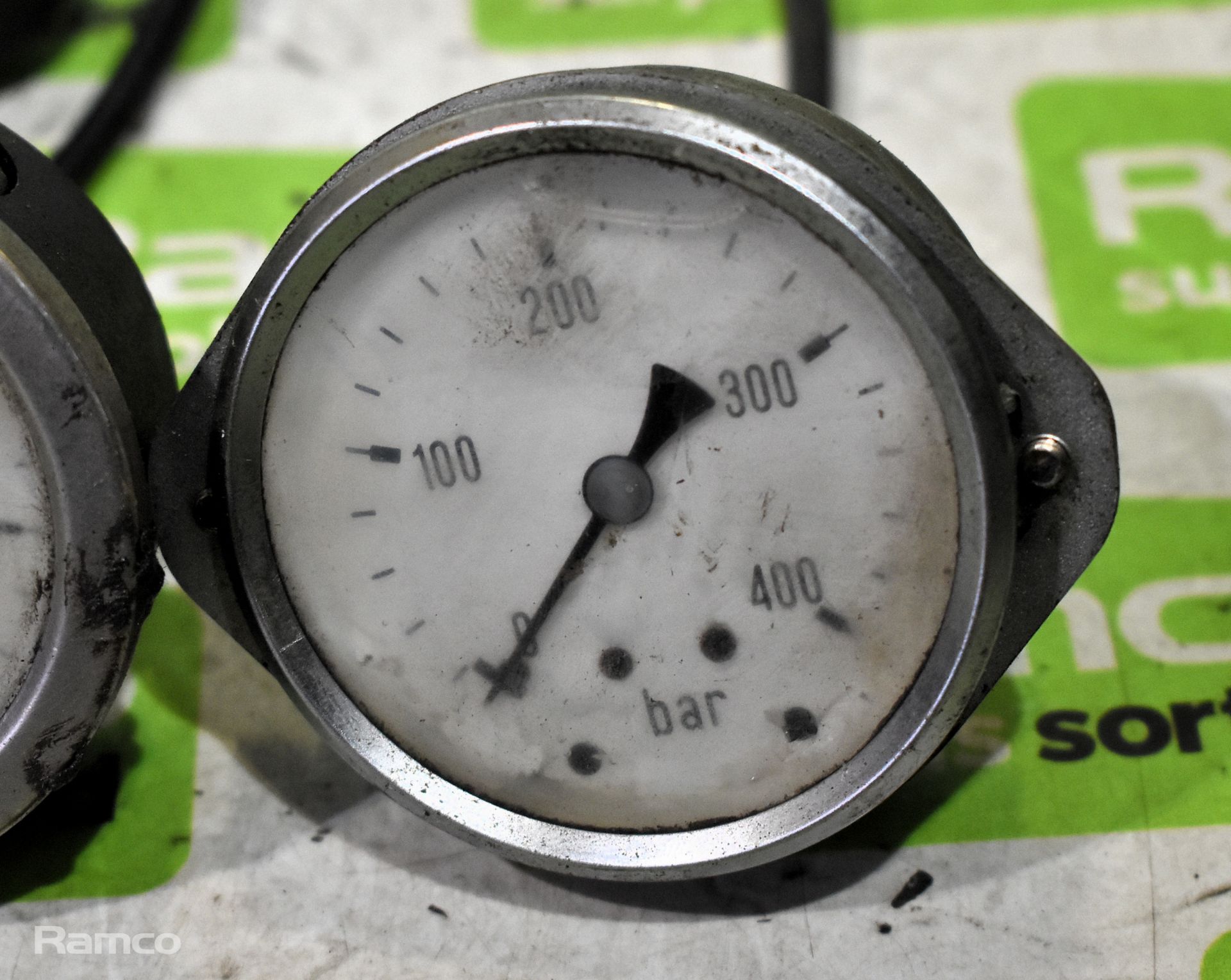 Pressure gauges - Image 5 of 6