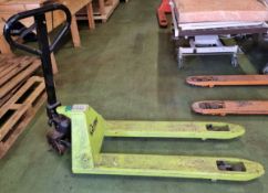 Primac Lifter hand pallet truck - SPARES AND REPAIRS - misaligned and missing a bolt