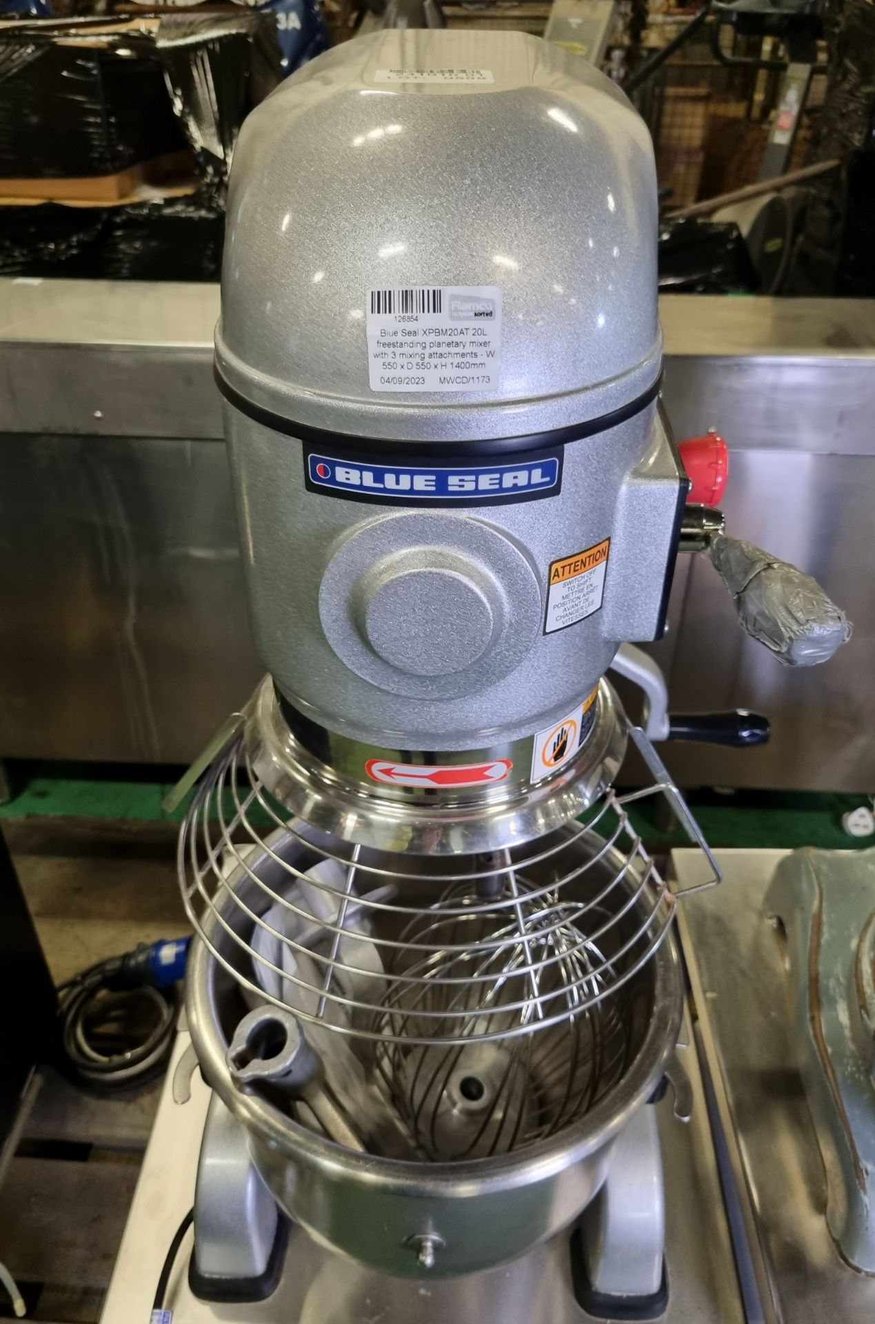 Blue Seal XPBM20AT 20L freestanding planetary mixer with 3 mixing attachments - Image 4 of 5