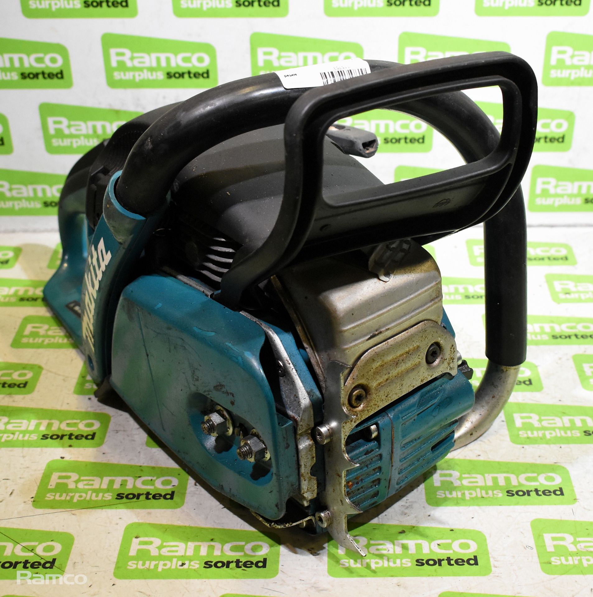 4x Makita DCS5030 50cc petrol chainsaw bodies - AS SPARES OR REPAIRS - Image 8 of 21