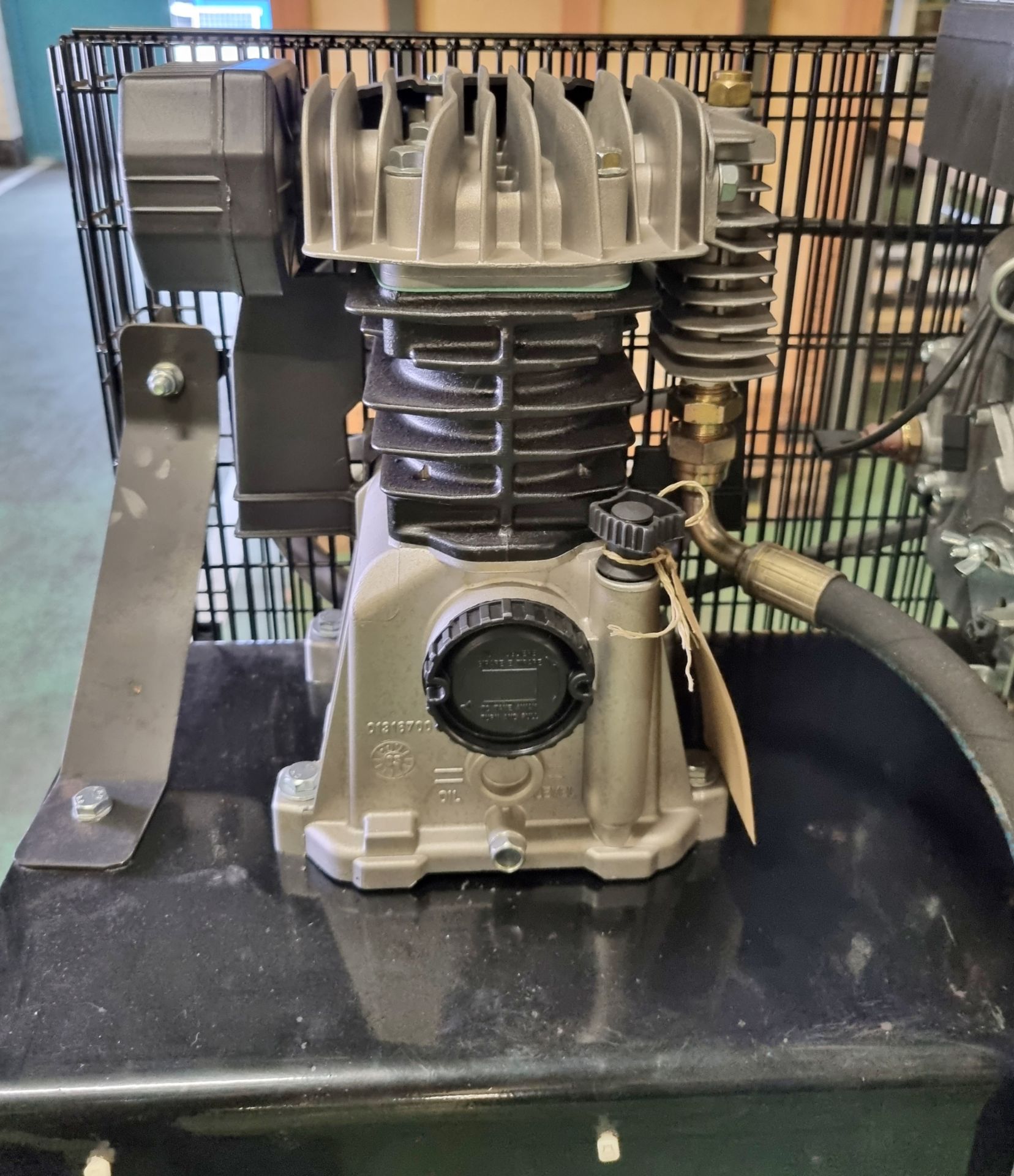 Diesel powered workshop compressor - Lombardini 15 LD 315 diesel engine - Serial No. 5352814 - Bild 9 aus 15