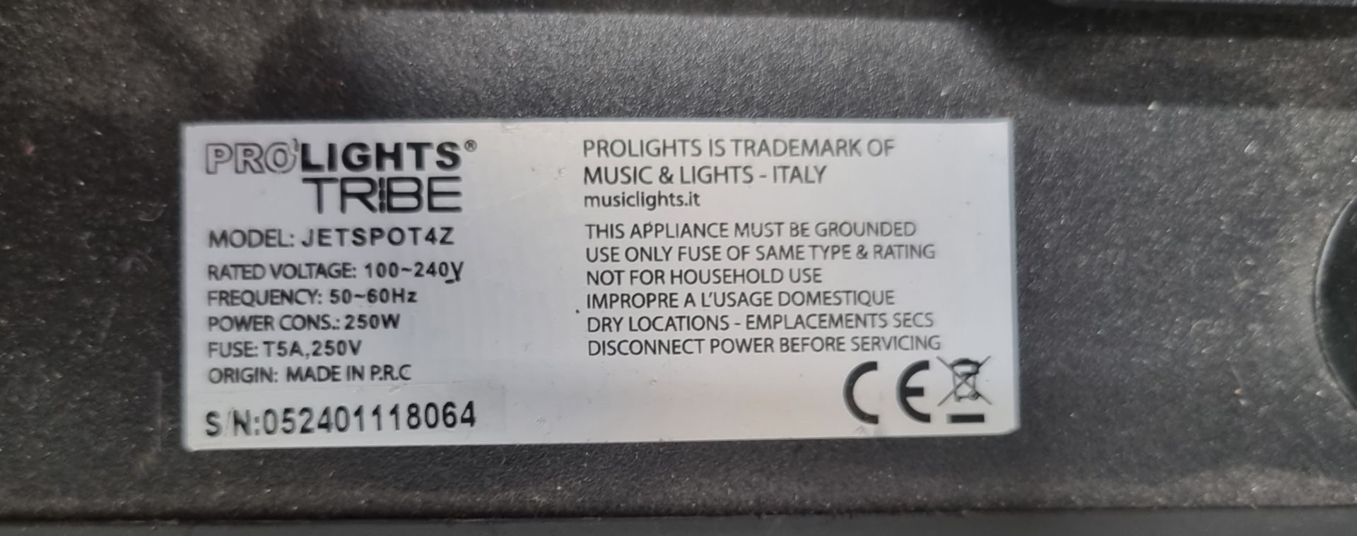 4x Prolights jetspot 4z with flightcase, hanging brackets and safety bonds. S/N: 052401118064 - Image 10 of 14