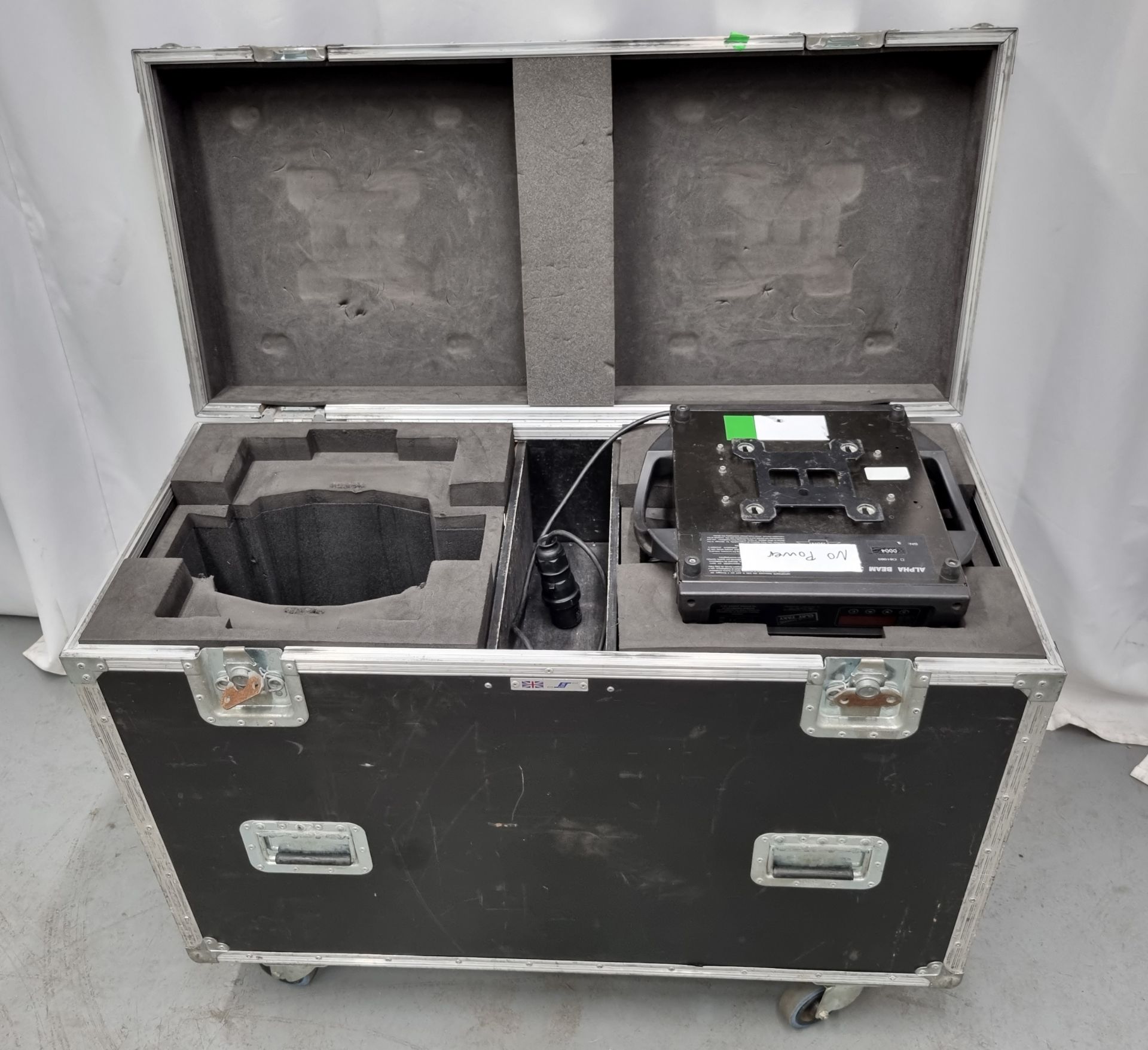 Clay Paky Alpha Beam 300 in twin flight case - unit as spares and repairs - W 1100 x D 490 x H 870mm - Image 7 of 9