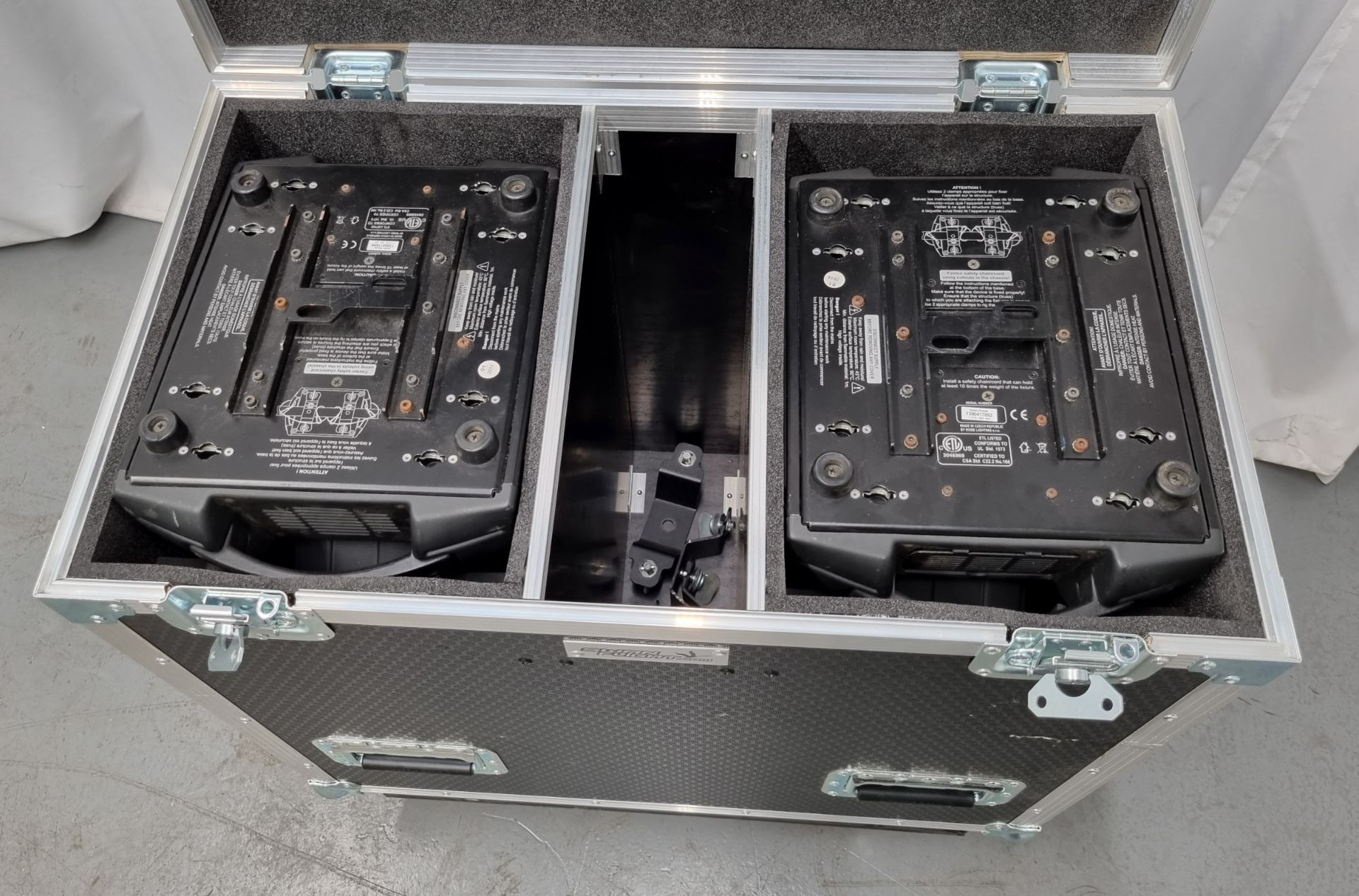 2x Robe RNS2 pointe all-in-one moving lights in flight case, new lamps in both units - 1 FAULTY - Image 10 of 11