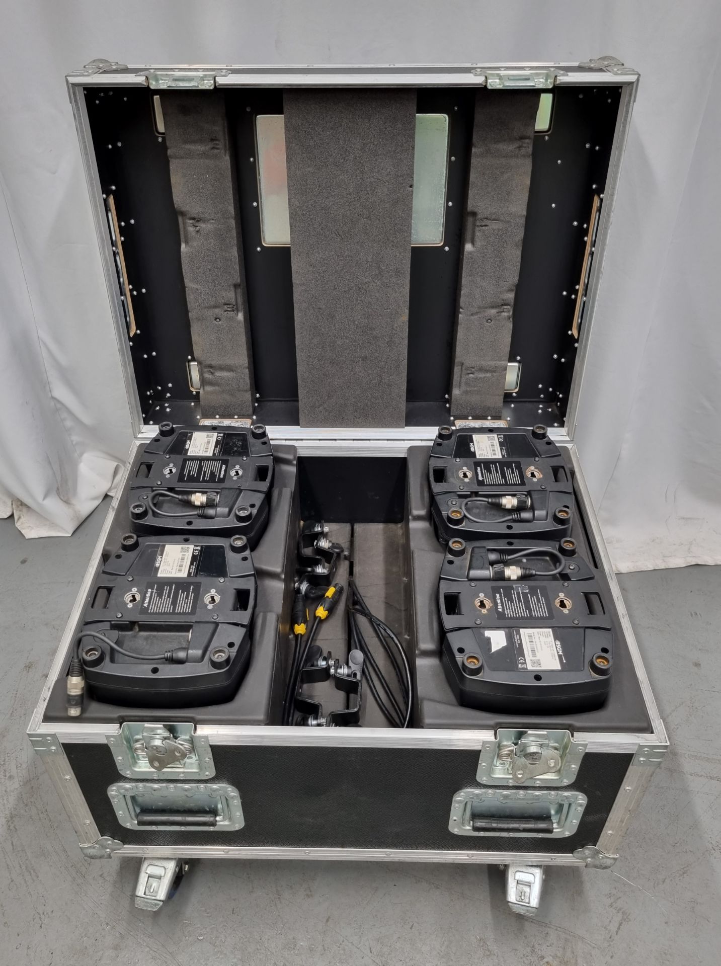 4x SGM G1 beam lights in charging case - W 800 x D 600 x H 630mm - Image 6 of 7