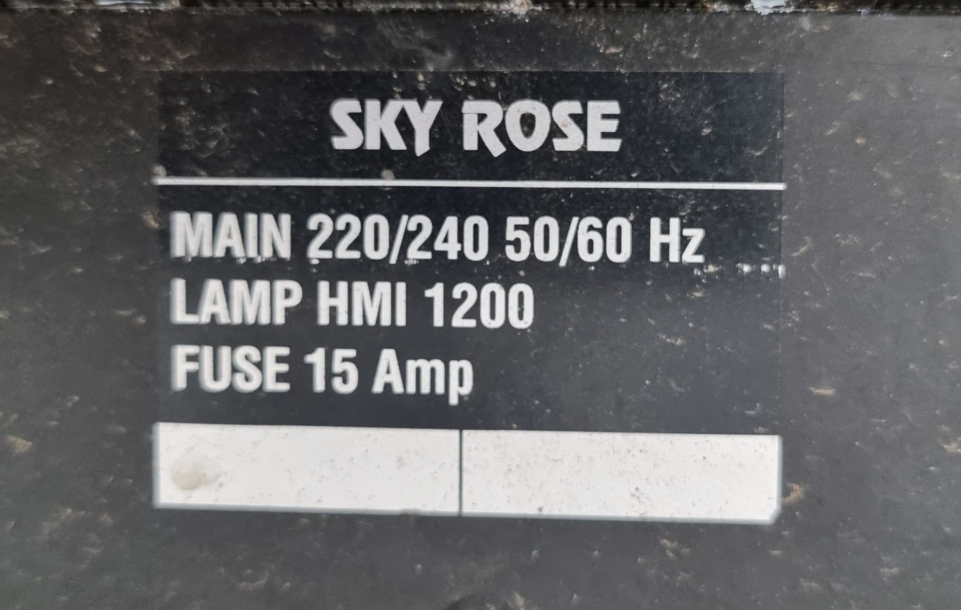 Griven sky rose 1200w sky projector - L 810 x W 675 x H 1050mm - UNIT HAS NO SHUTTER - Image 5 of 7