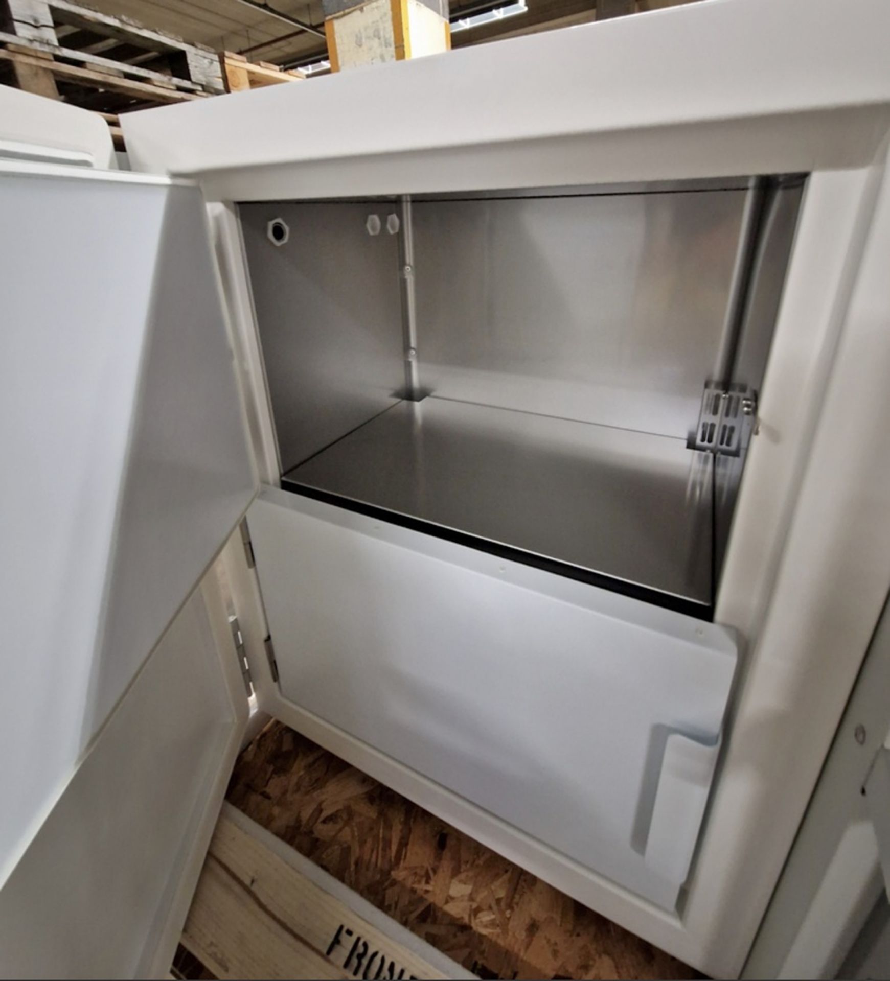 Eppendorf CryoCube F101h ULT freezer – new and boxed - Bild 2 aus 6