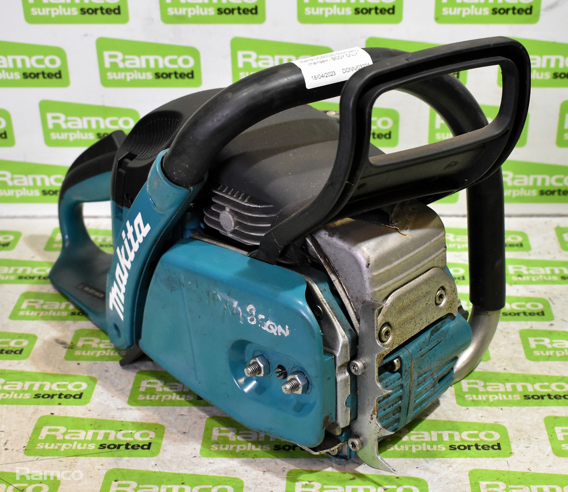 4x Makita DCS5030 50cc petrol chainsaws - BODIES ONLY - AS SPARES OR REPAIRS - Image 19 of 22