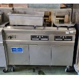 Frymaster RE17 stainless steel electric 2 well fryer and chip dump with 4x fryer baskets - W 1190mm