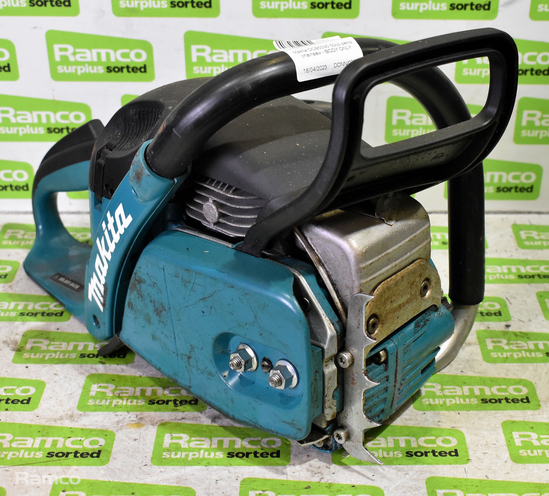 4x Makita DCS5030 50cc petrol chainsaws - BODIES ONLY - AS SPARES OR REPAIRS - Image 8 of 21