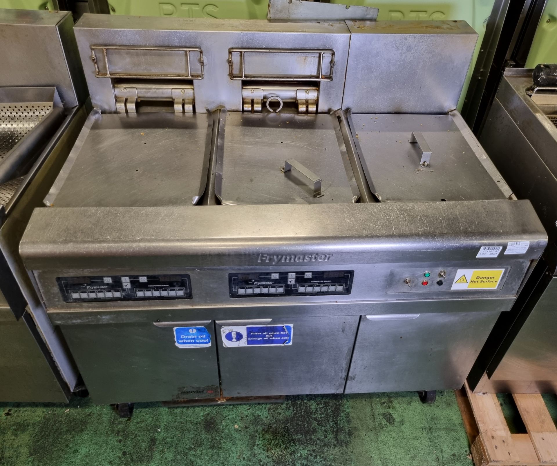 Frymaster RE17 stainless steel electric 2 well fryer and chip dump - W 1190 x D 800 x H 1140 mm - Bild 2 aus 9
