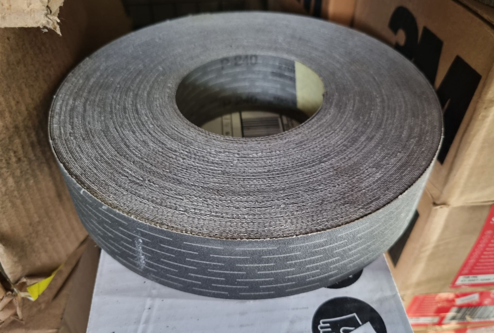 DIY consumables - assorted sanding belts, twiststrips and 13x Scotch-Brite 203 x 25 x 26mm deburring - Bild 5 aus 12