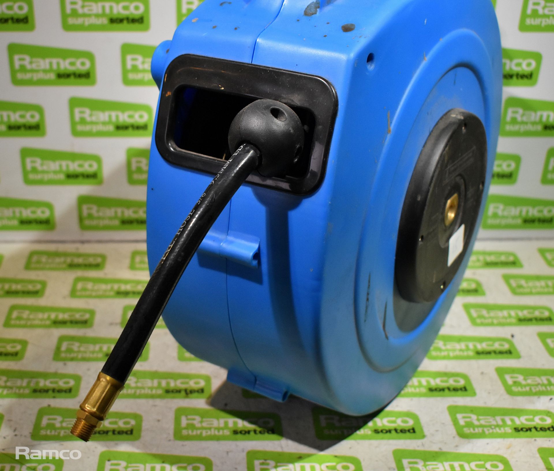 Reelcare 10mm x 15m retractable air line