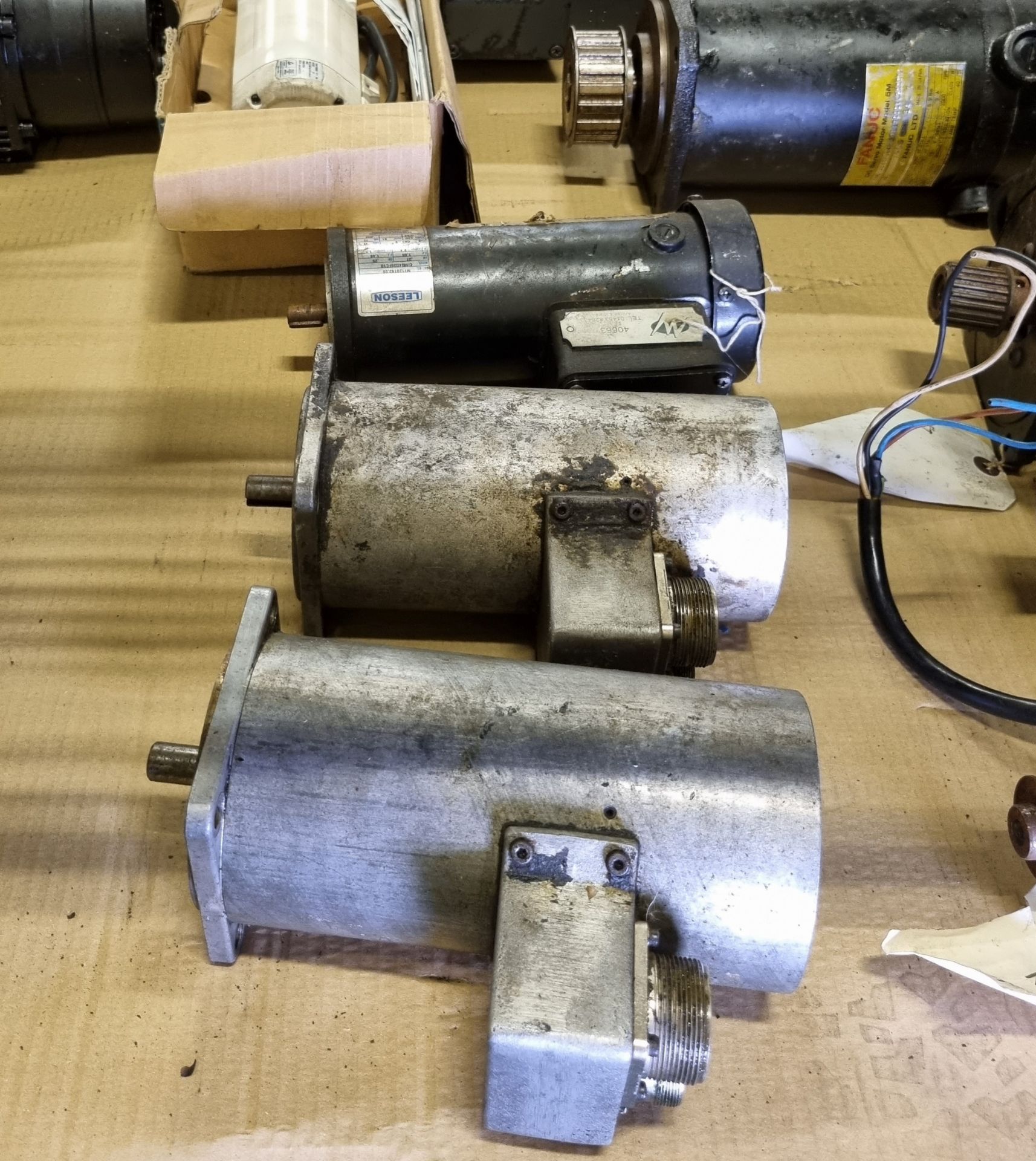 15x Permanent magnet and servo motors - various sizes - Bild 3 aus 10