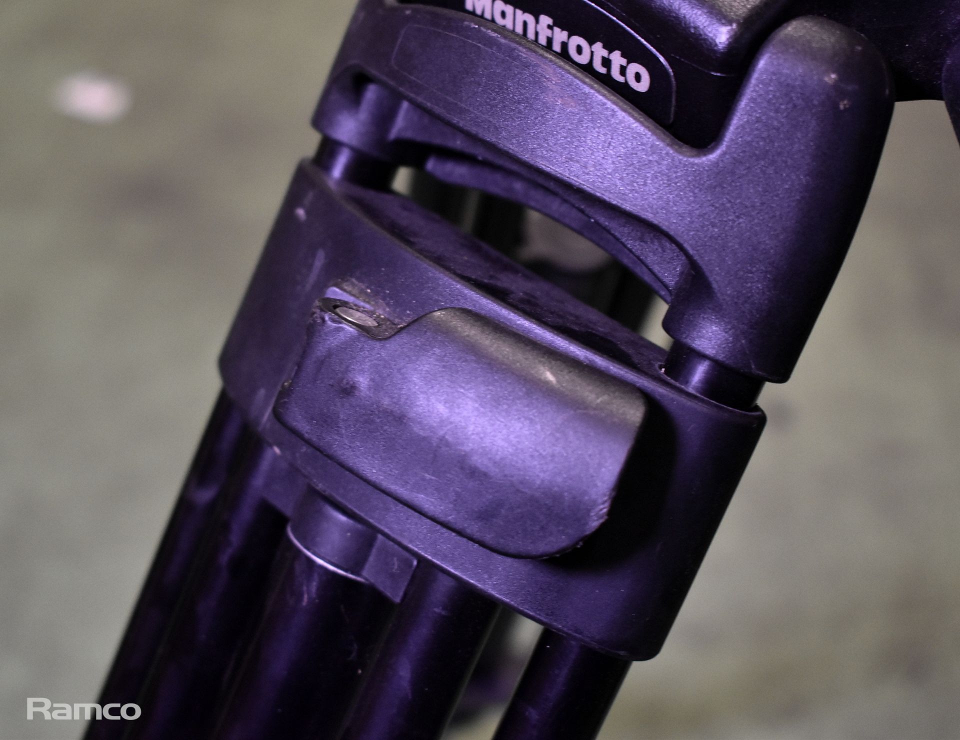 Manfrotto 525MVB professional camera tripod - no camera attachment - Bild 3 aus 7
