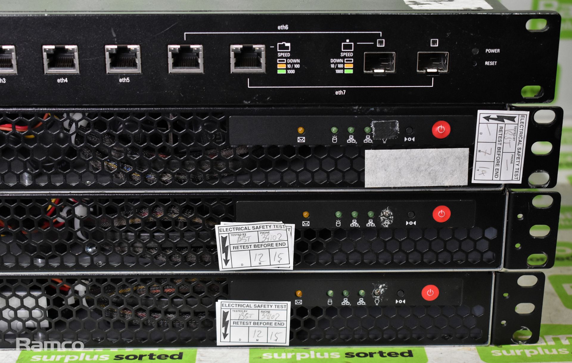 Ubiquiti ERPro-8 EdgeRouter Pro 6 port broadband router, 3x ASUS RS100-E7/PI2 slim and compact 1U - Bild 2 aus 6