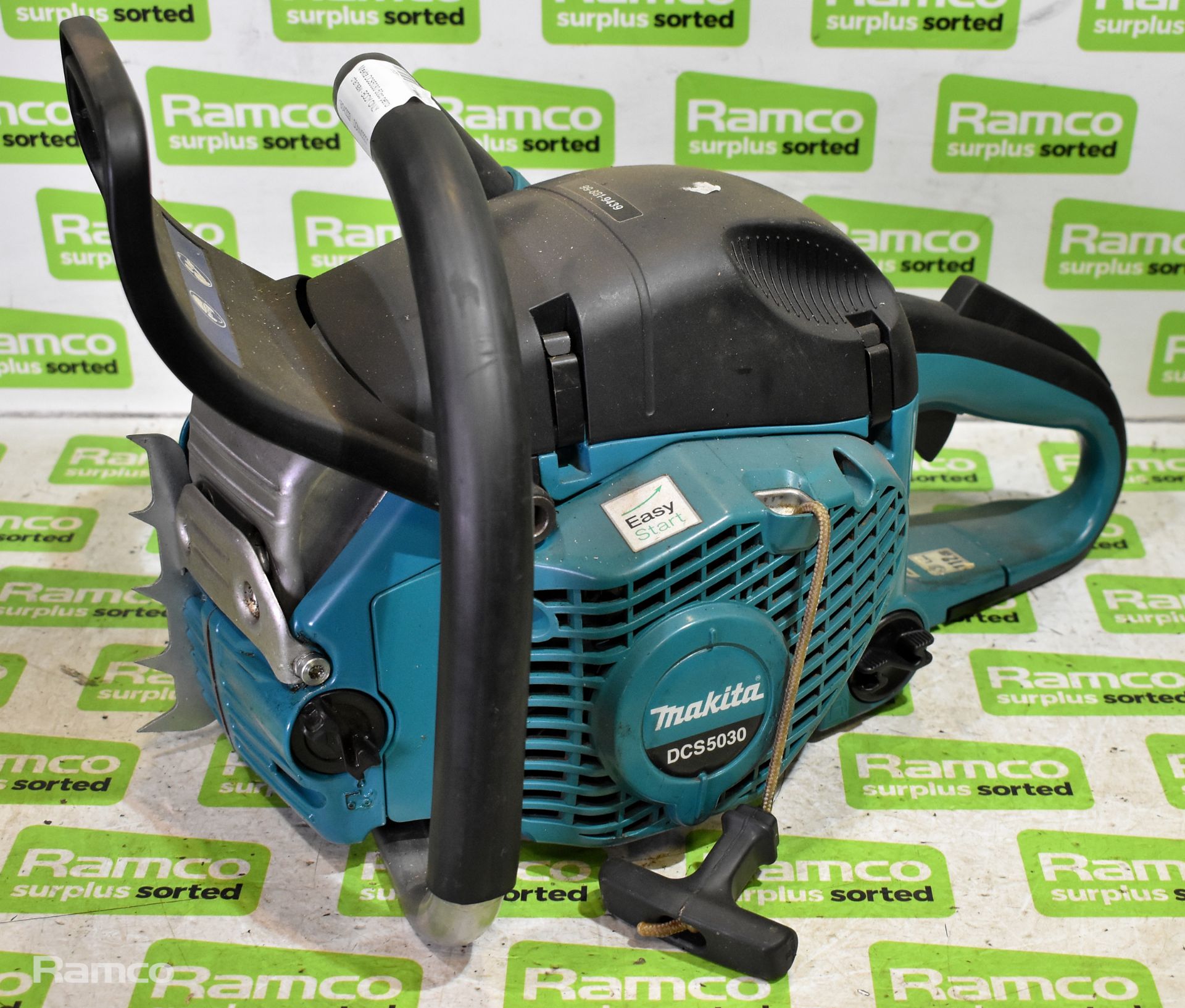 4x Makita DCS5030 50cc petrol chainsaws - BODIES ONLY - AS SPARES OR REPAIRS - Image 9 of 22