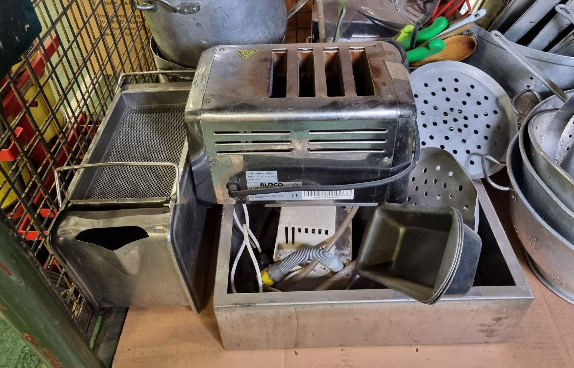 Catering equipment - pots, pans, trays, colanders, utensils, toaster - Bild 3 aus 4