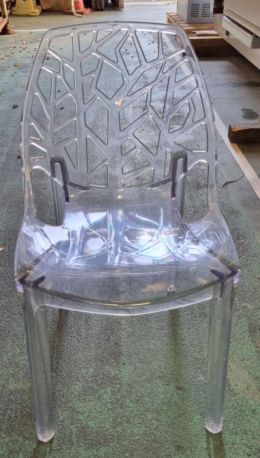 4x Clear plastic stacking chairs, 5x Metal frame padded vinyl seat folding chairs - Image 2 of 3