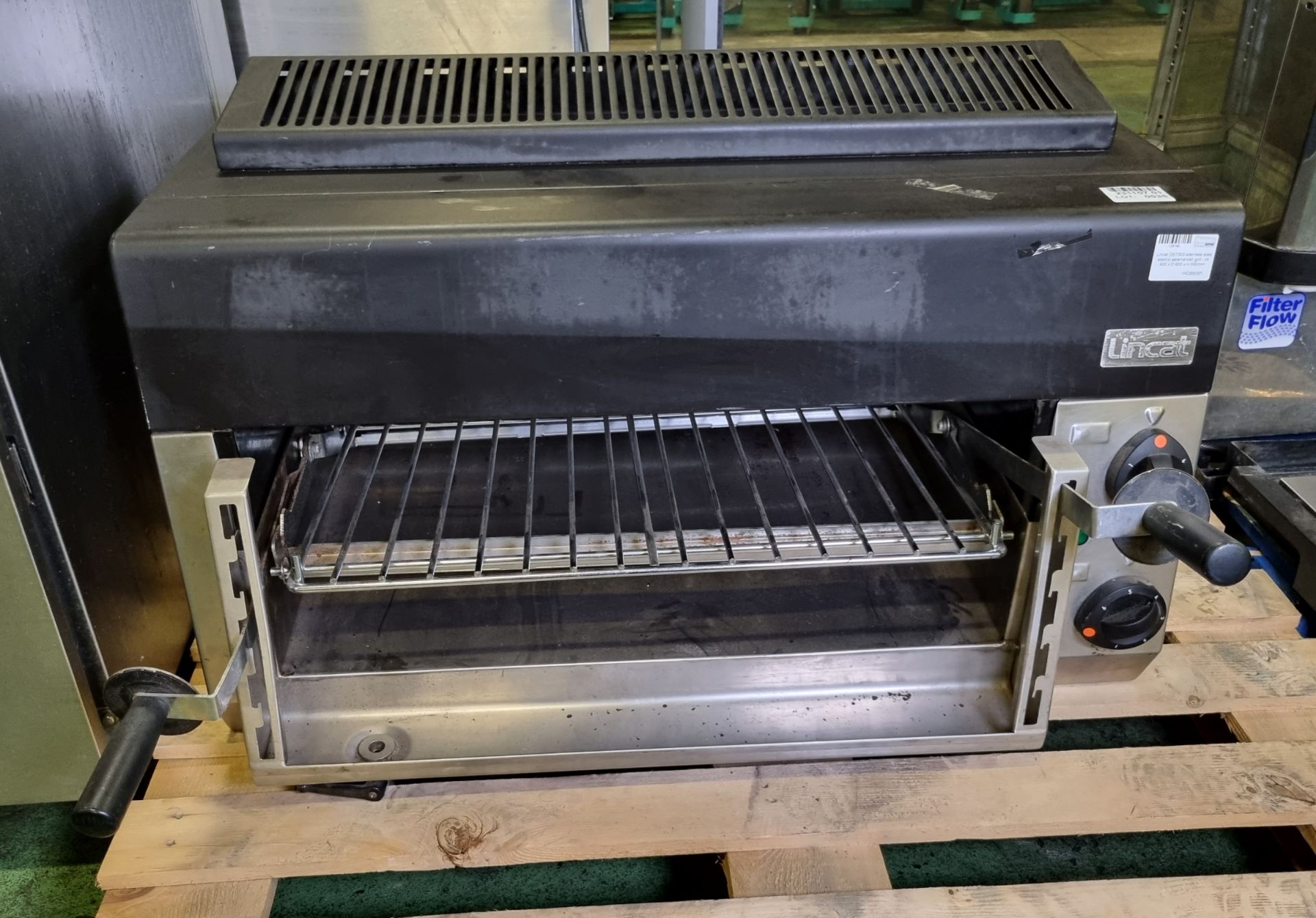 Lincat OE7303 stainless steel electric salamander grill - W 900 x D 800 x H 560mm