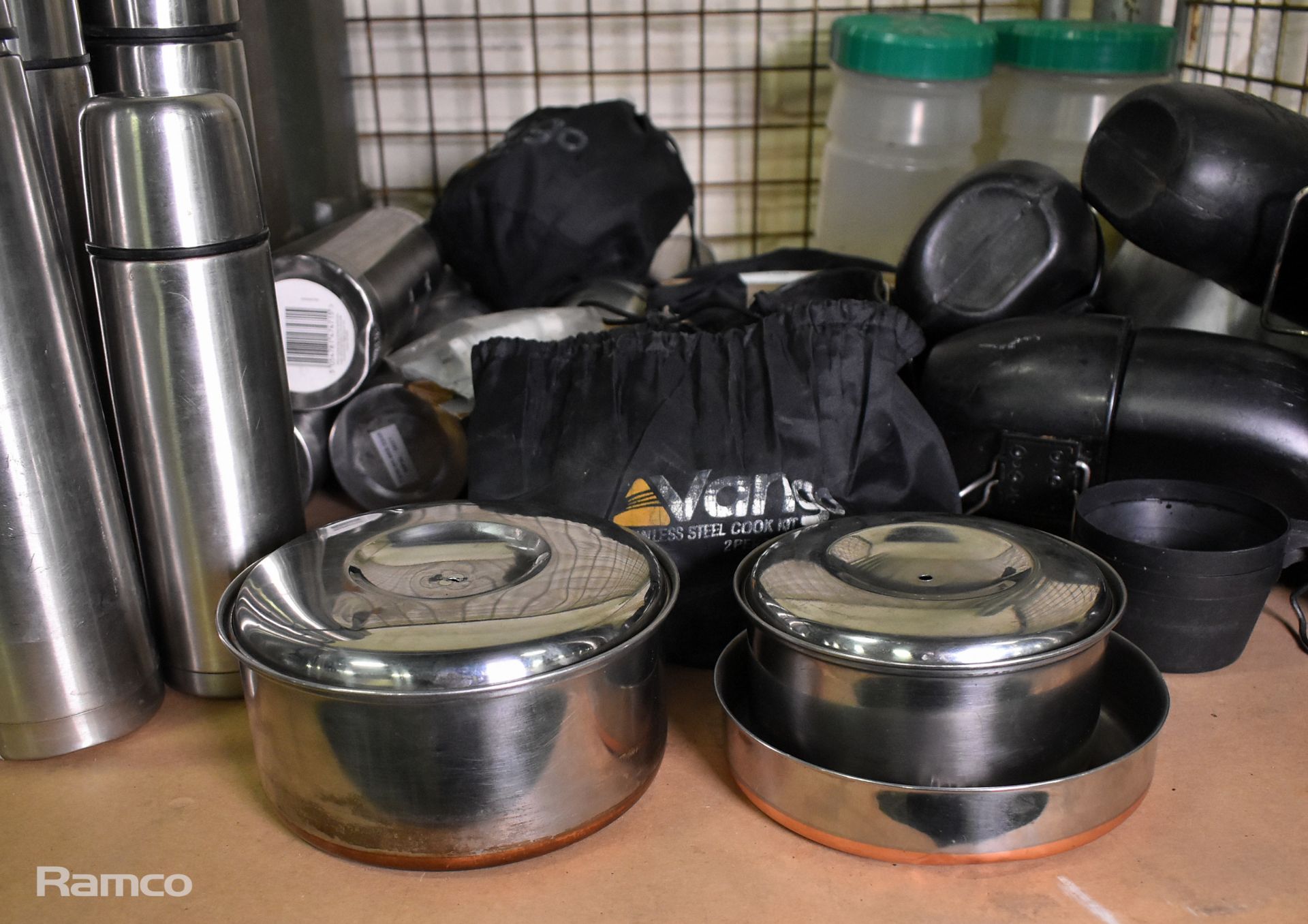 Camping accessories - Norwegian food containers, stainless steel flasks, cooking pots - Image 5 of 7
