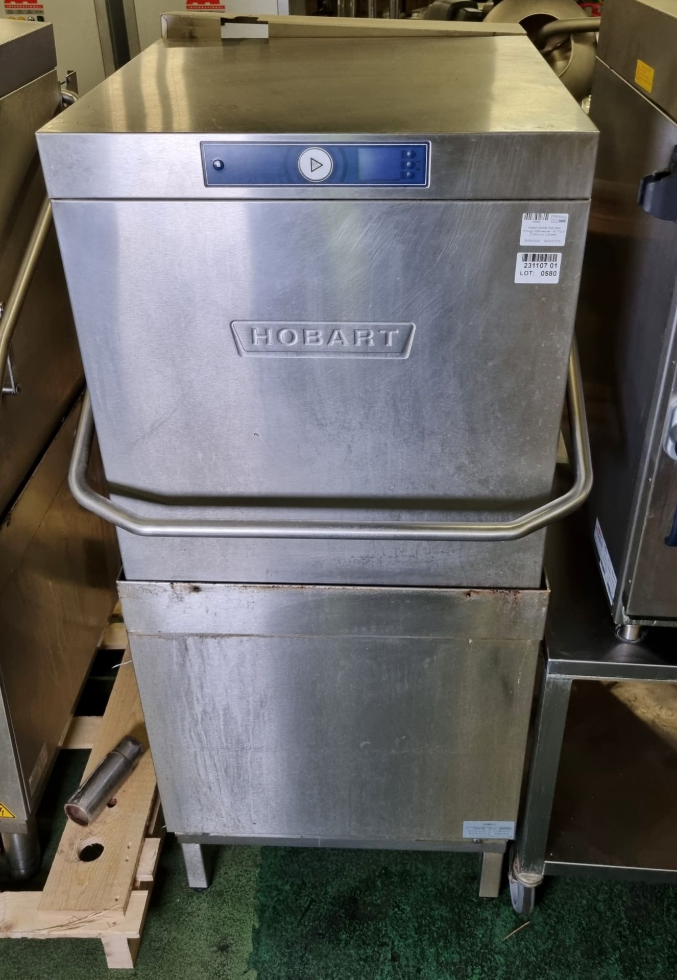 Hobart AMXS-10A pass through dishwasher - W 710 x D 850 x H 1520mm - AS SPARES OR REPAIRS - Bild 2 aus 5