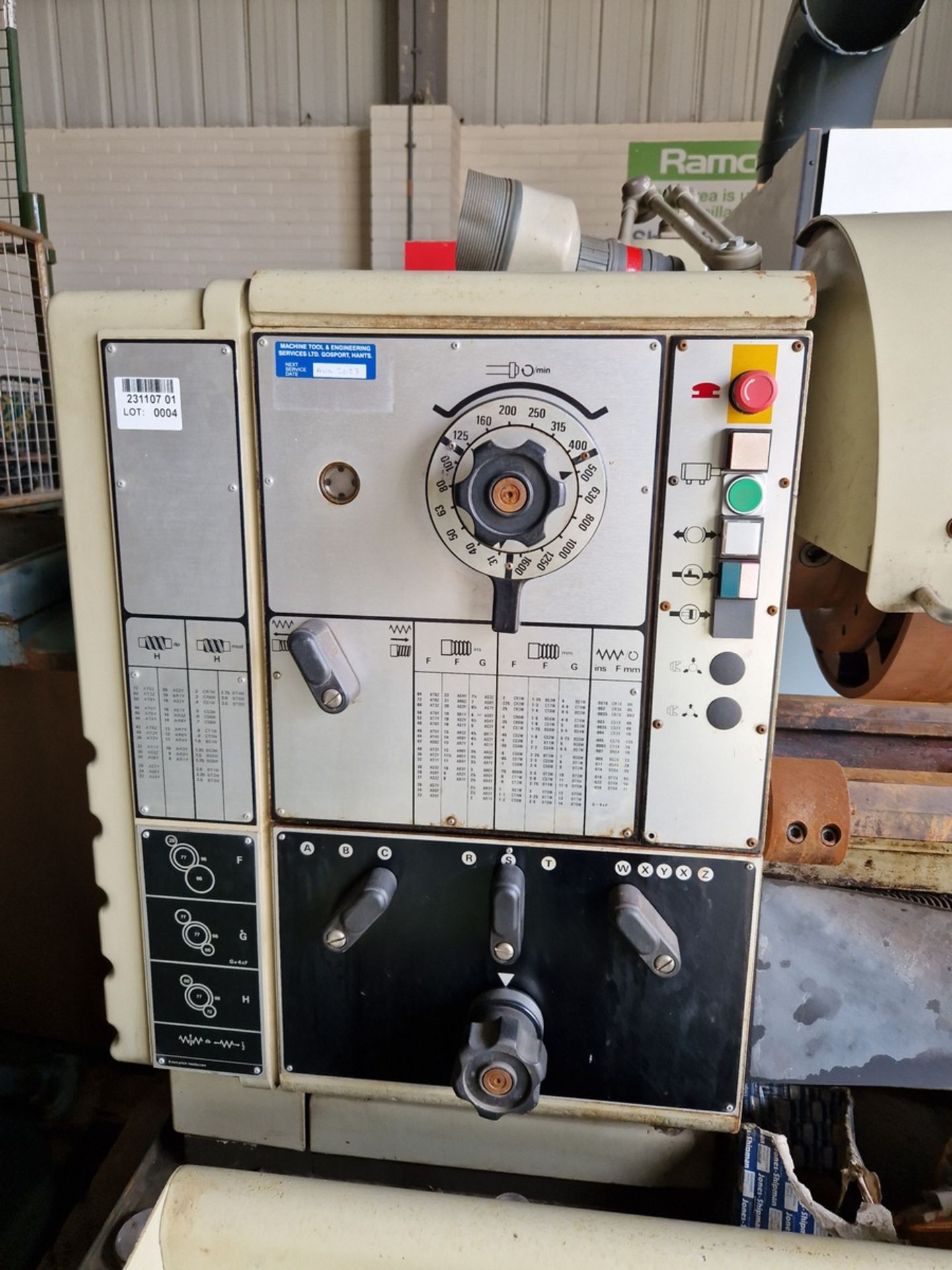 Harrison M500 gap bed lathe - 415V - 50Hz - Image 17 of 18