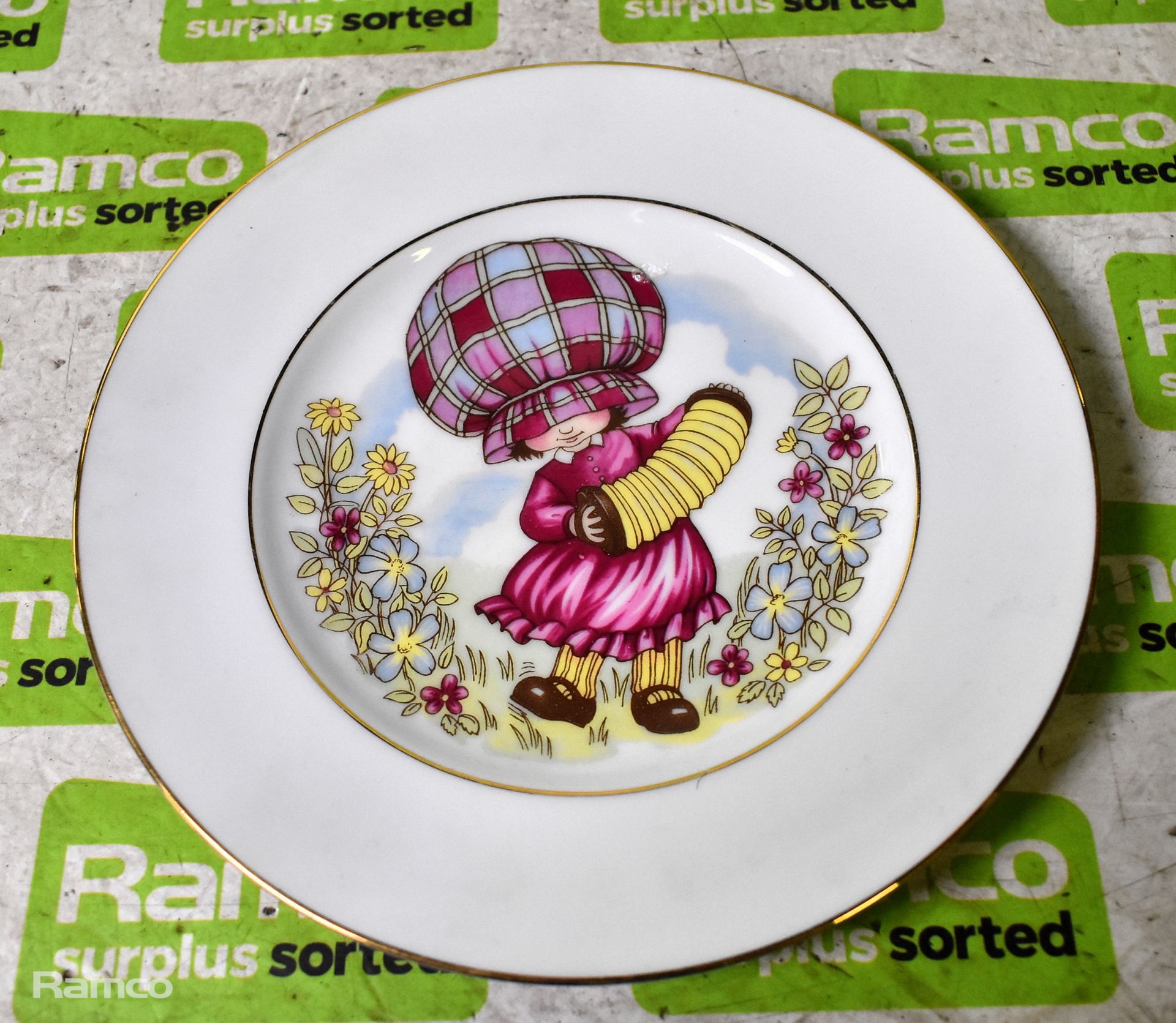 6x Royal Burlington - Girl with the mop cap - bone china plates - Image 2 of 8