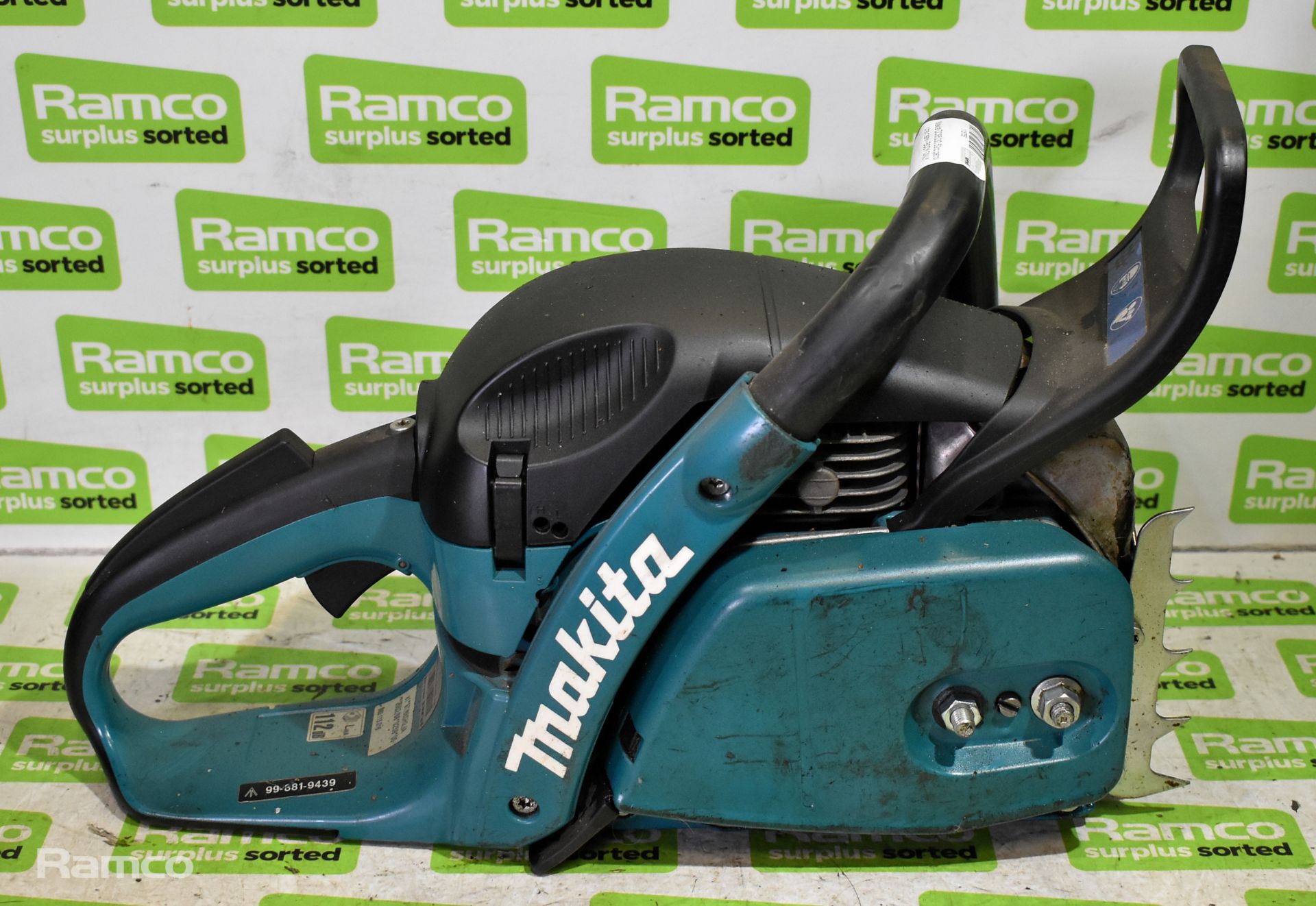 4x Makita DCS5030 50cc petrol chainsaws - BODIES ONLY - AS SPARES OR REPAIRS - Image 13 of 22