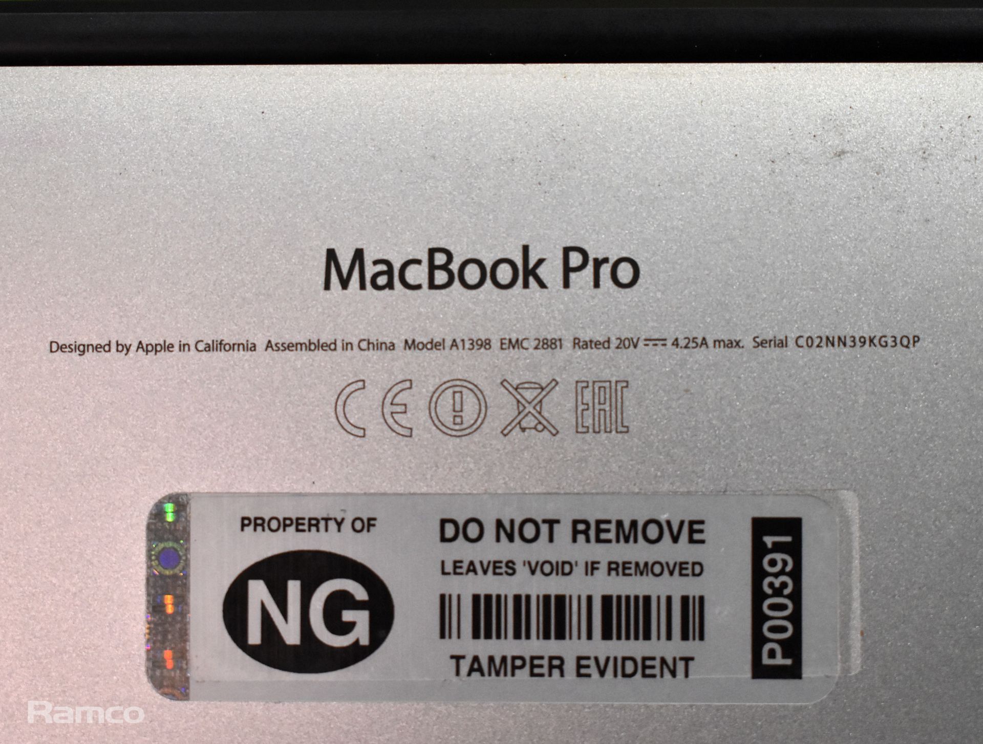 Apple MacBook Pro 15 Inch A1398 (EMC 2881) - Serial No. C02NN39KG3QP - 4870HQ i7 Quad Core 2.5GHz CP - Bild 6 aus 6