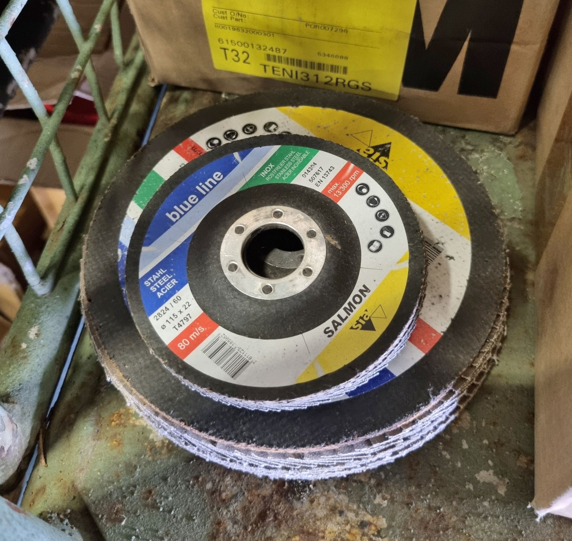 DIY consumables - Flap discs, deburring wheels, sanding belts and ceramic fibre discs - Image 11 of 11