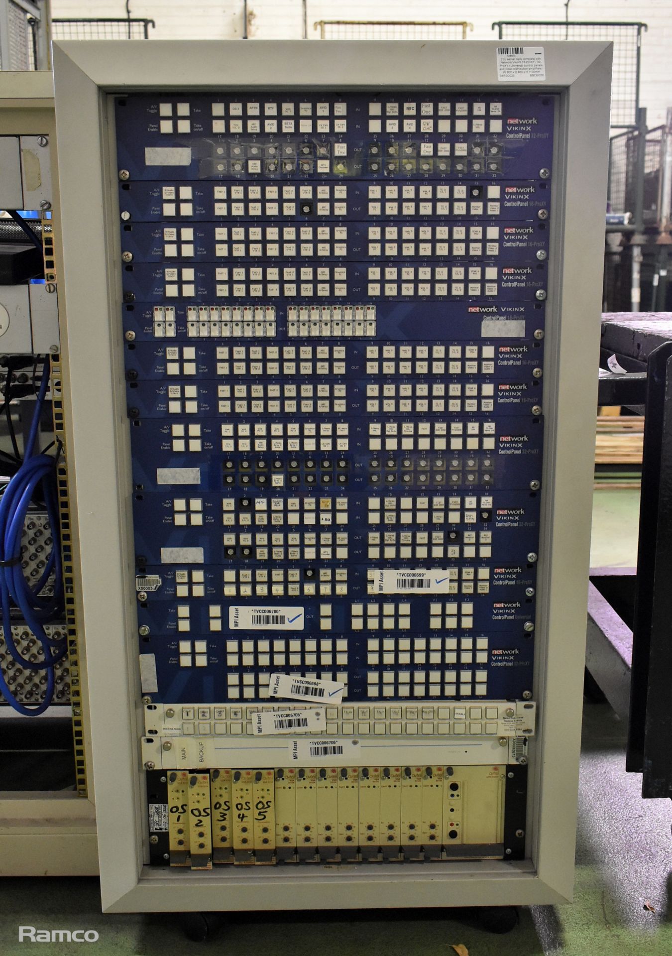 21U server rack complete with Network VikinX 16-ProXY / 32-ProXY / Universal control panels and more - Image 3 of 6