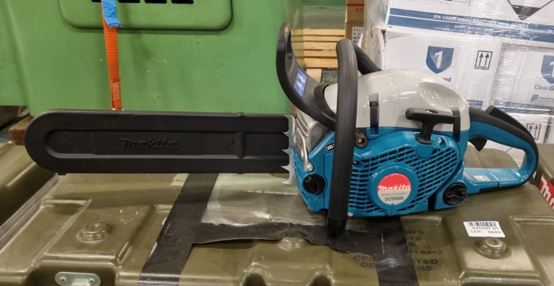 Makita DCS5000 chainsaw in green case with maintenance tools - L 800 x W 450 x H 320mm - Bild 5 aus 8