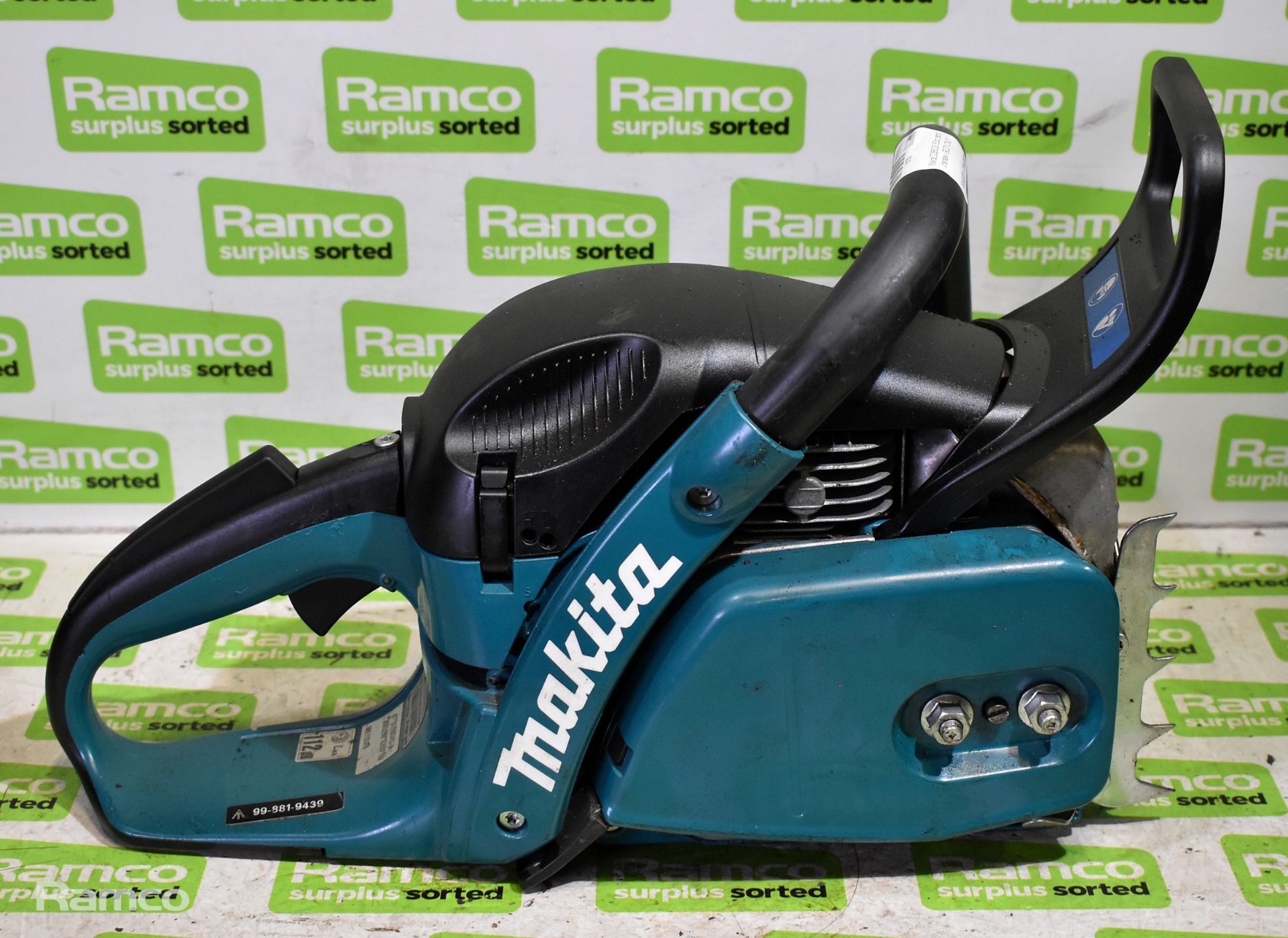 4x Makita DCS5030 50cc petrol chainsaws - BODIES ONLY - AS SPARES OR REPAIRS - Image 17 of 21