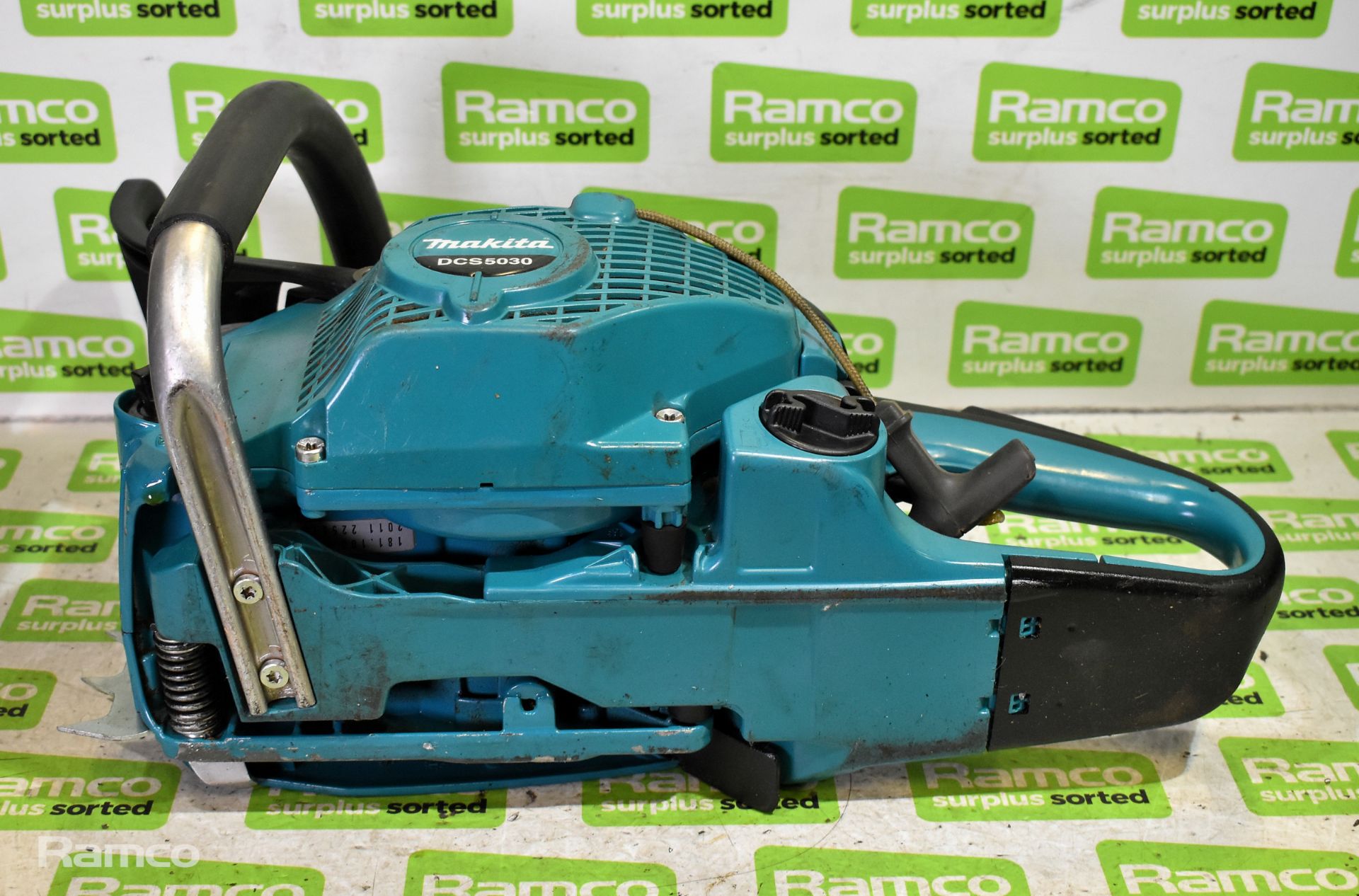 4x Makita DCS5030 50cc petrol chainsaws - BODIES ONLY - AS SPARES OR REPAIRS - Image 12 of 22