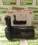 Canon BG-E11 battery grip with case