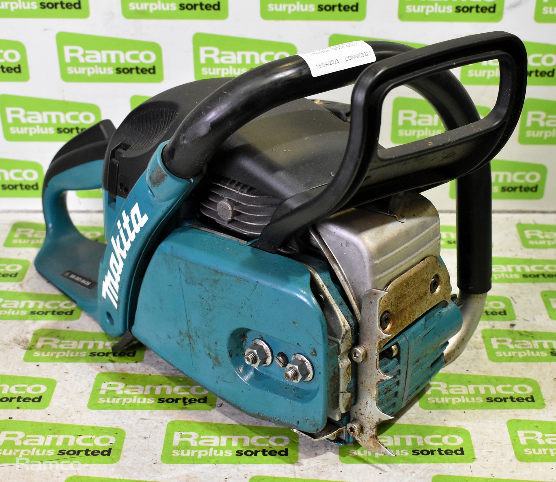 4x Makita DCS5030 50cc petrol chainsaws - BODIES ONLY - AS SPARES OR REPAIRS - Image 18 of 21