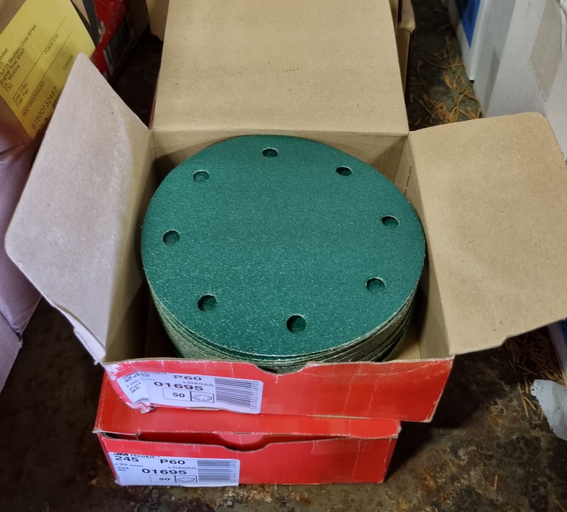 DIY consumables - Flap discs, deburring wheels, sanding belts and ceramic fibre discs - Image 9 of 11