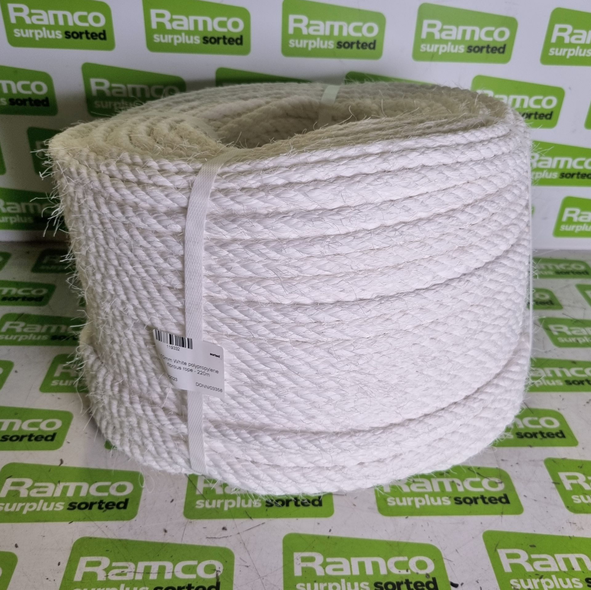 1x reel of White polypropylene fibrous rope - 10mm x 220m